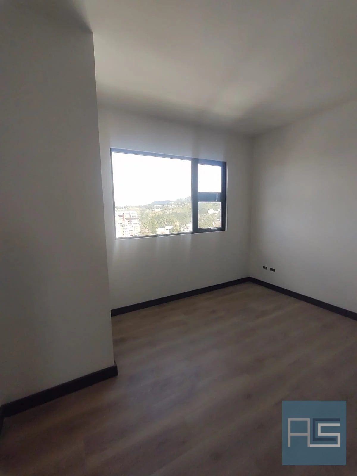 Moderno Apto en Renta, nivel alto, para estrenar de 3 habitaciones con habitación de servicio, VHII zona 15 — Apartamento en Alquiler en Arles, Zona 15, Guatemala, Ciudad — foto 5 de 15