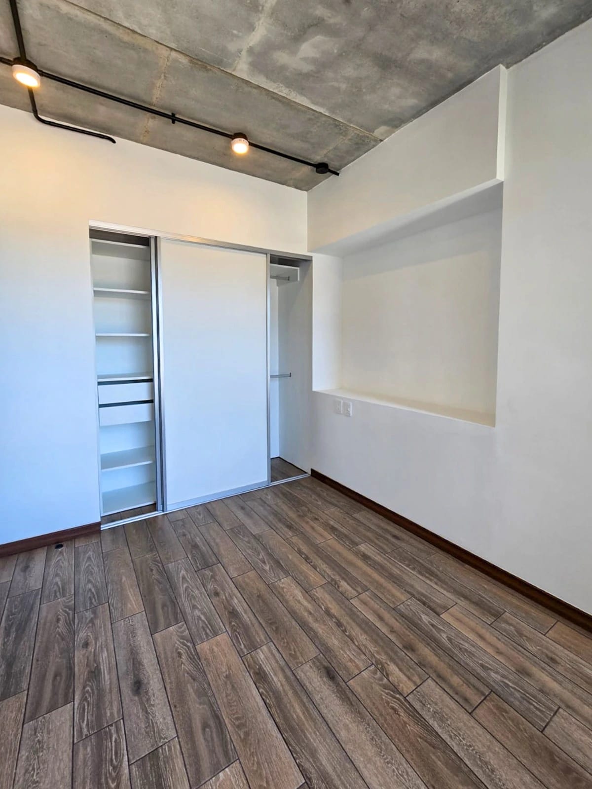 Apartamento Nuevo en Renta – Edificio Inara, Zona 4 — Apartamento en Alquiler en Inara Cuatro Norte, Zona 4, Guatemala, Ciudad — foto 6 de 12