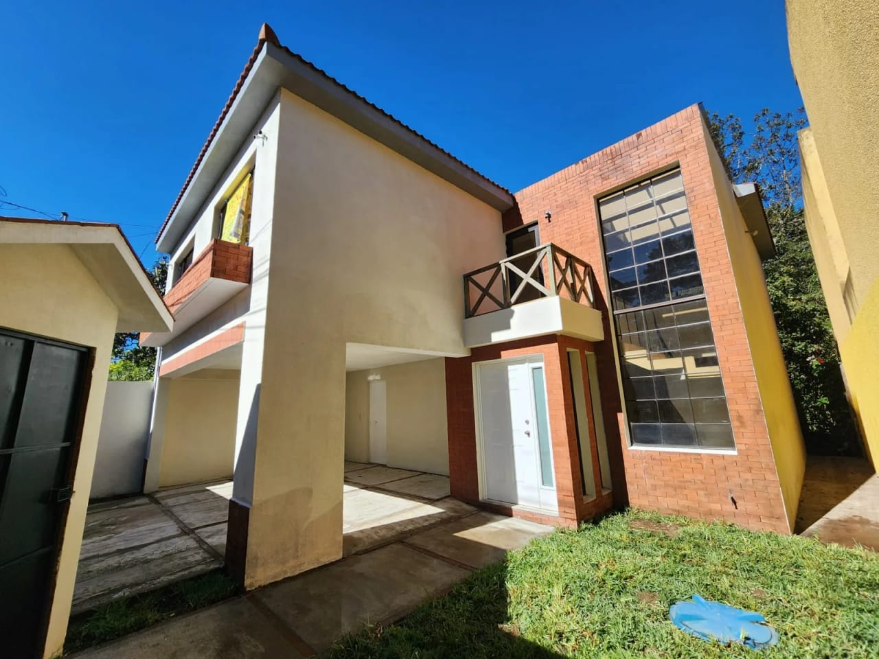 casa en venta en caes km. 19.5 — Casa en Venta en Carretera a El Salvador, Guatemala, Ciudad — foto 2 de 13