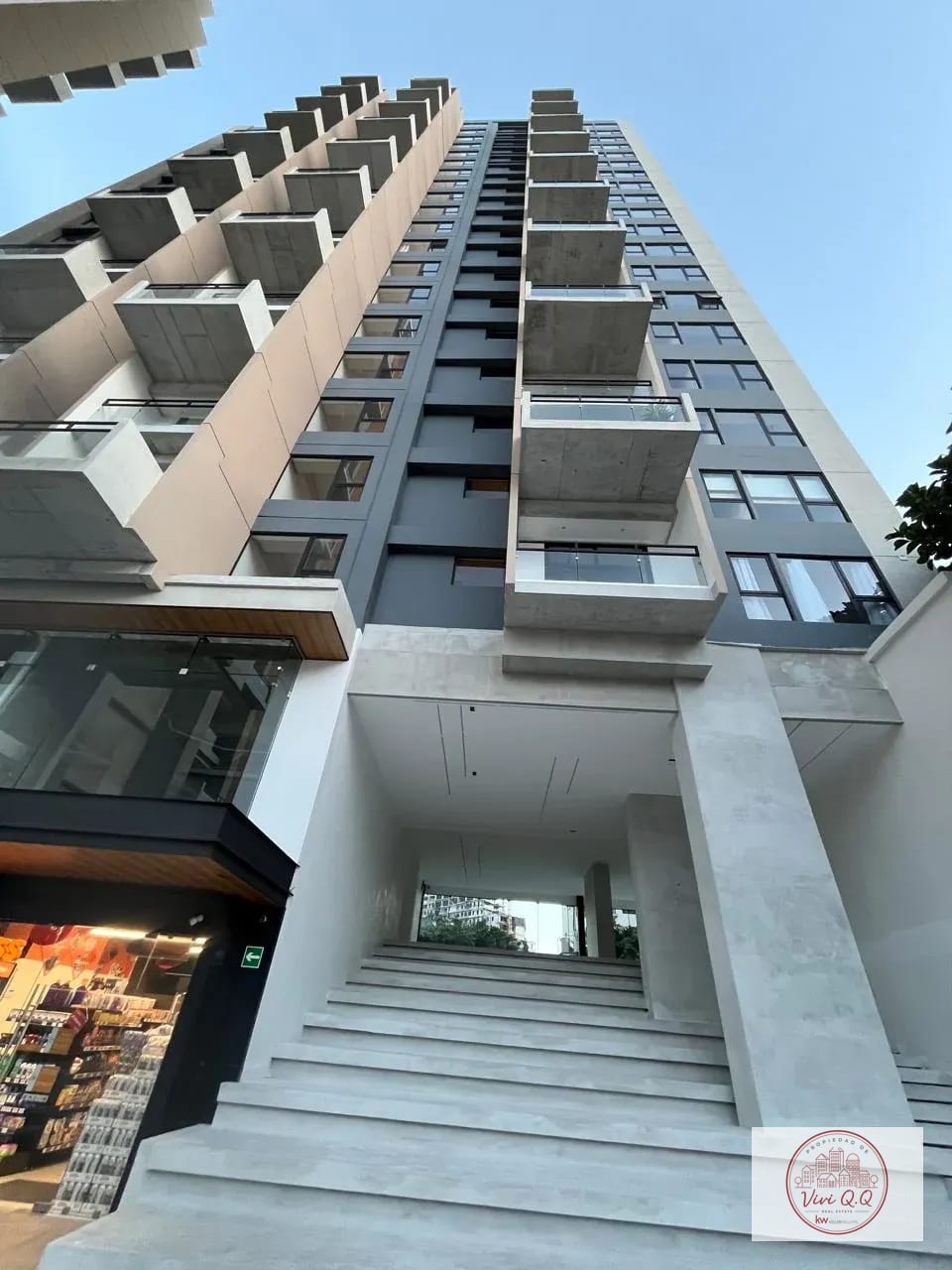 Apartamento a la Renta en Inara 4 Norte Zona 4 — Apartamento en Alquiler en Inara Cuatro Norte, Zona 4, Guatemala, Ciudad — foto 1 de 13
