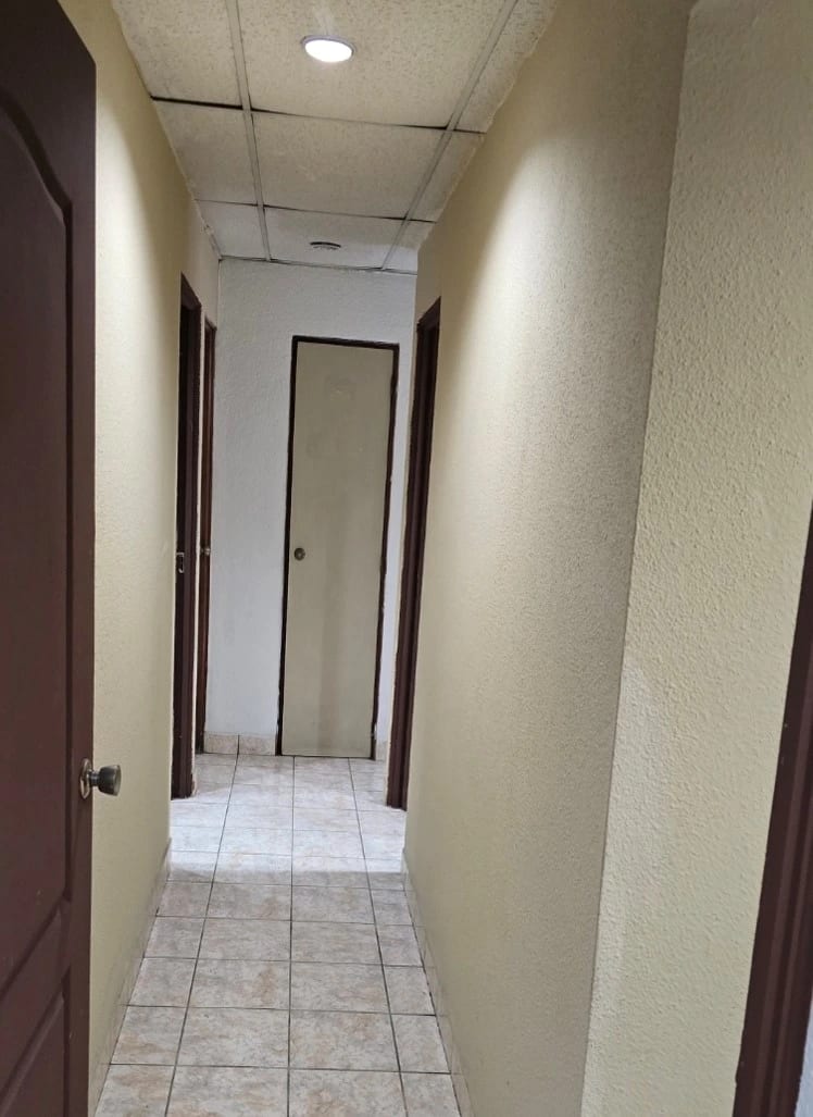 Oficina en venta — Oficina en Venta en Zona 9, Guatemala, Ciudad — foto 6 de 11