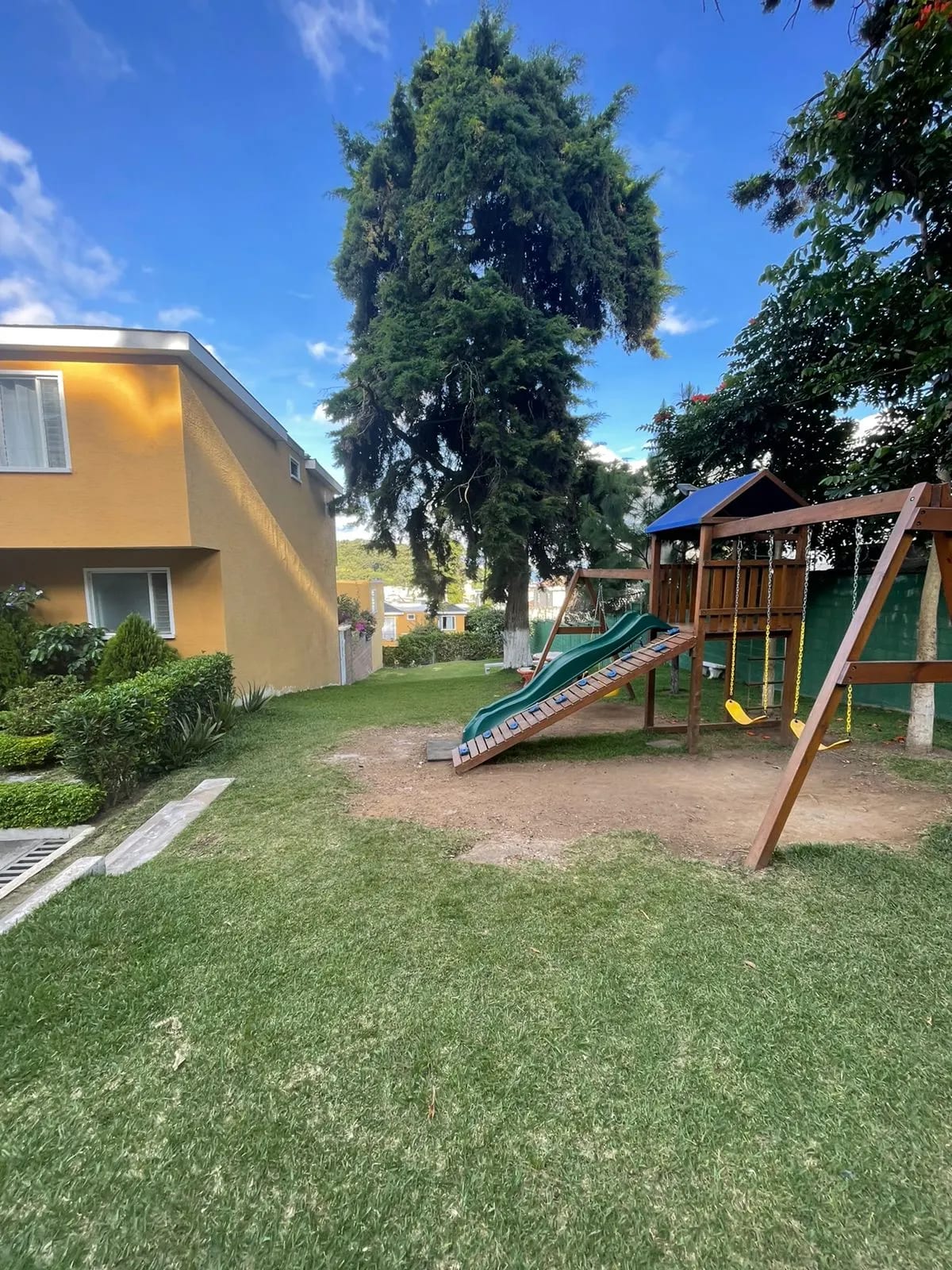 Casa en Venta en Bosques de San Marino, Ciudad San Cristobal, zona 8 de Mixco — Casa en Venta en Zona 8 Mixco, Guatemala, Ciudad — foto 12 de 14