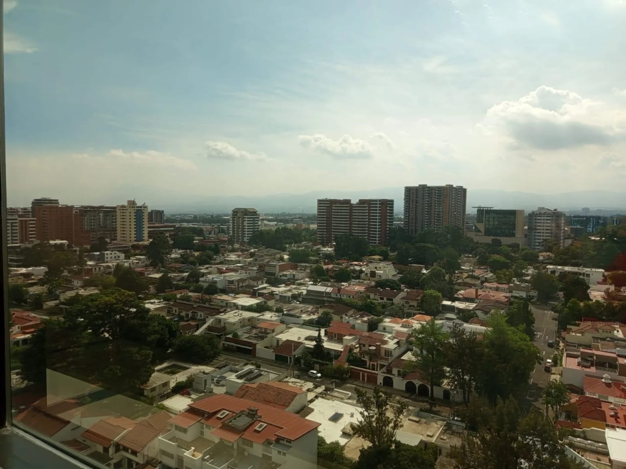 Se renta mega oficina en zona 14 — Oficina en Alquiler en Exedra, Zona 14, Guatemala, Ciudad — foto 9 de 13