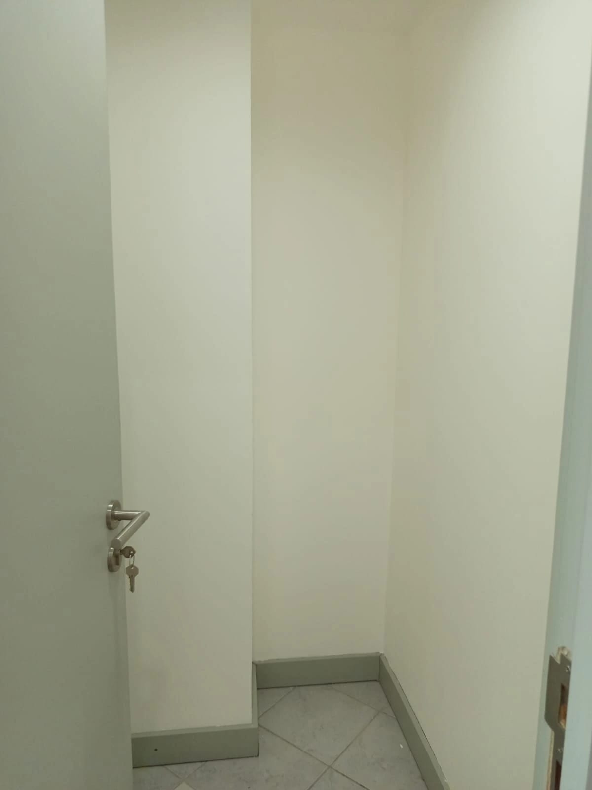 Se renta mega oficina en zona 14 — Oficina en Alquiler en Exedra, Zona 14, Guatemala, Ciudad — foto 12 de 13