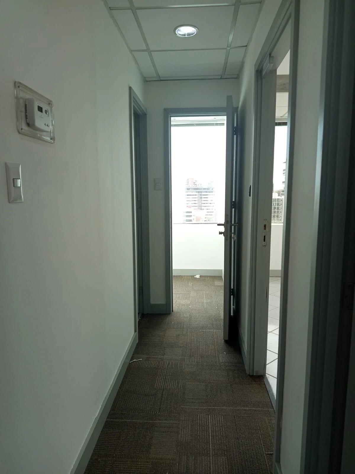 Se renta mega oficina en zona 14 — Oficina en Alquiler en Exedra, Zona 14, Guatemala, Ciudad — foto 11 de 13