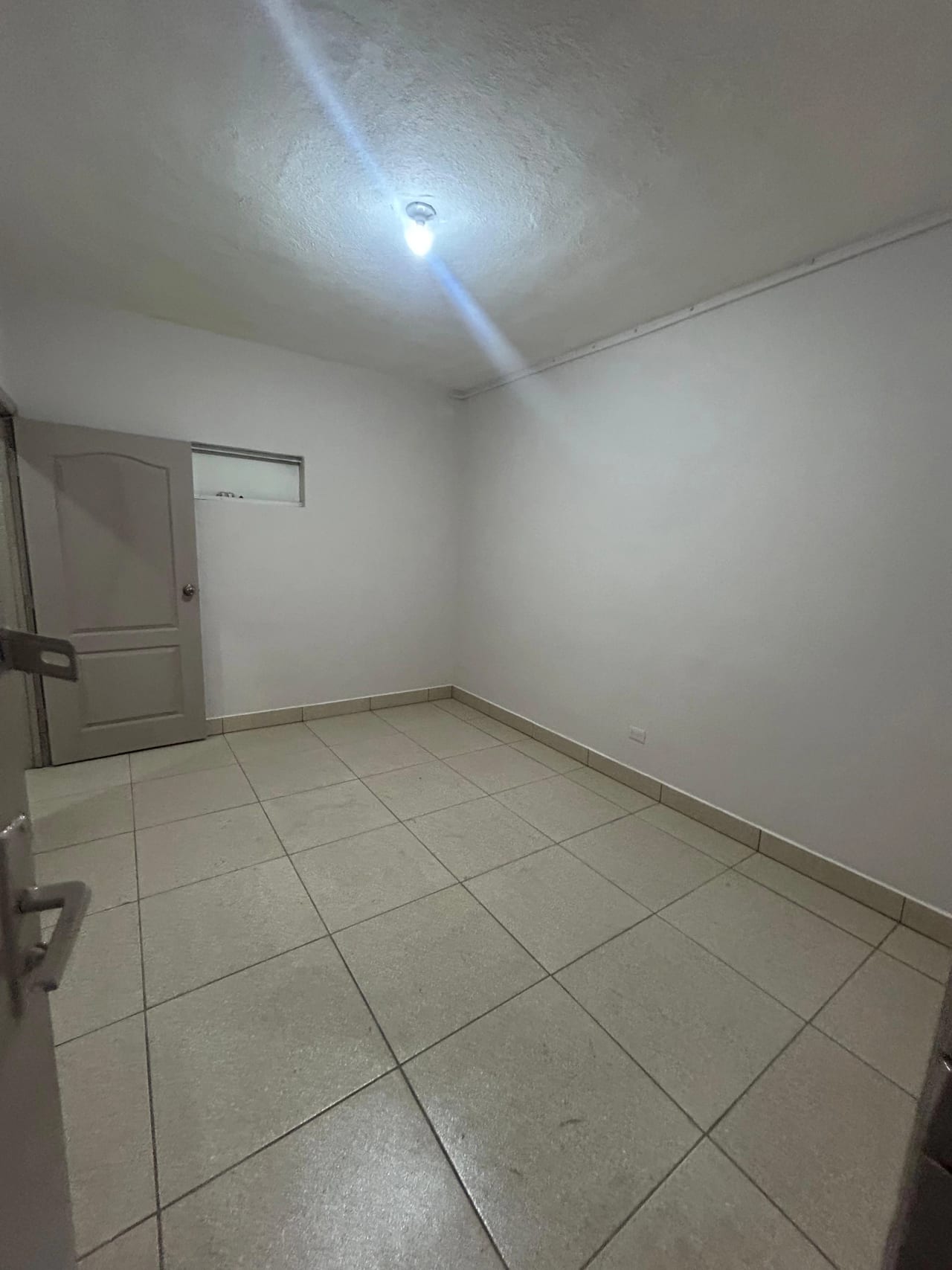 Se renta apartamento en zona 11 — Apartamento en Alquiler en Aralia Mariscal, Zona 11, Guatemala, Ciudad — foto 3 de 10
