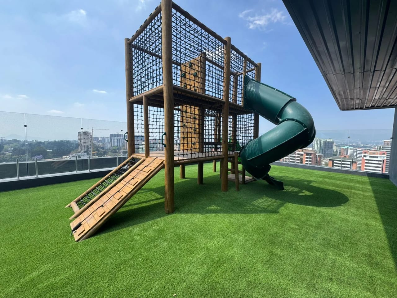 🏢 APARTAMENTO EN RENTA – BIKO APARTAMENTOS, ZONA 10 — Apartamento en Alquiler en Biko, Zona 10, Guatemala, Ciudad — foto 12 de 14