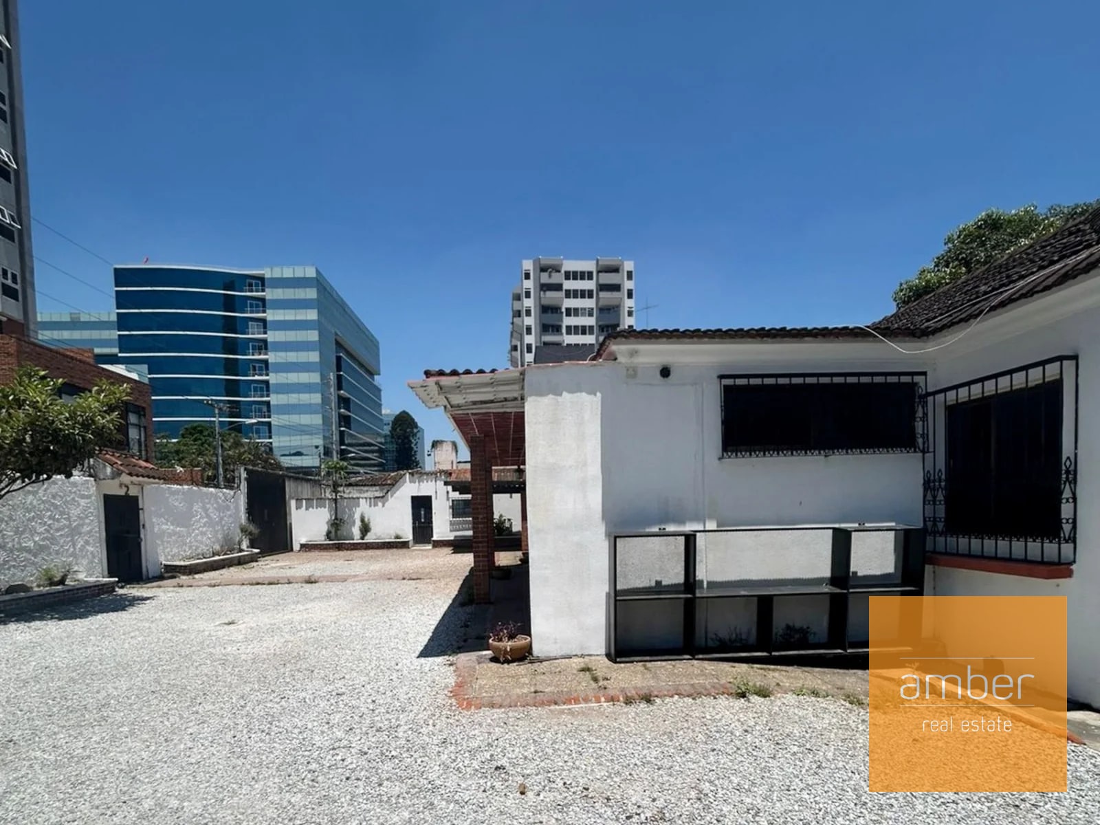 Casa en zona 10 - 9