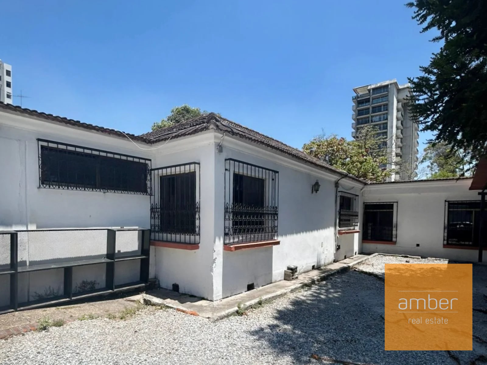 Casa en zona 10 - 1