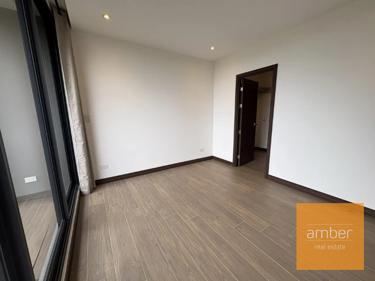 Apartamento en Spazio, zona 15 - Image 4