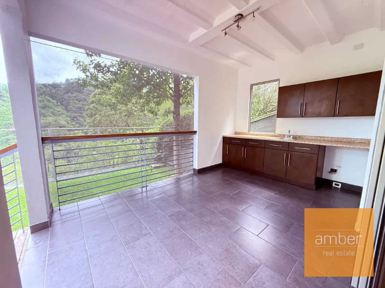 Casa en el Prado, zona 10 — Casa en Alquiler en El Prado, Zona 10, Guatemala, Ciudad — foto 15 de 16