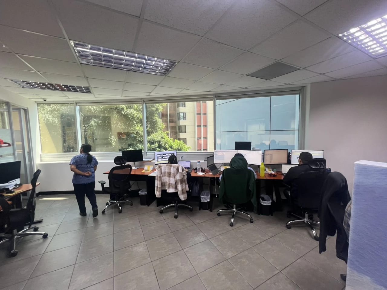 Oficina en venta, Edificio Dubai Center, zona 10 — Oficina en Venta en Dubai Center, Zona 10, Guatemala, Ciudad — foto 7 de 9