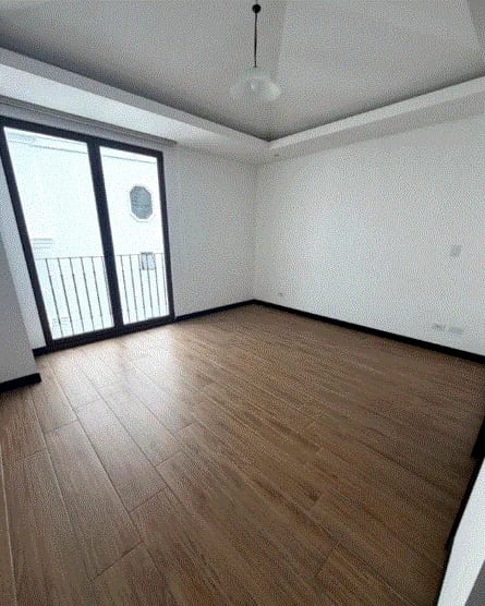 Apartamento en Alquiler, Edificio Lirios de Cayalá 3, zona 16 — Apartamento en Alquiler en Zona 16, Guatemala, Ciudad — foto 4 de 12