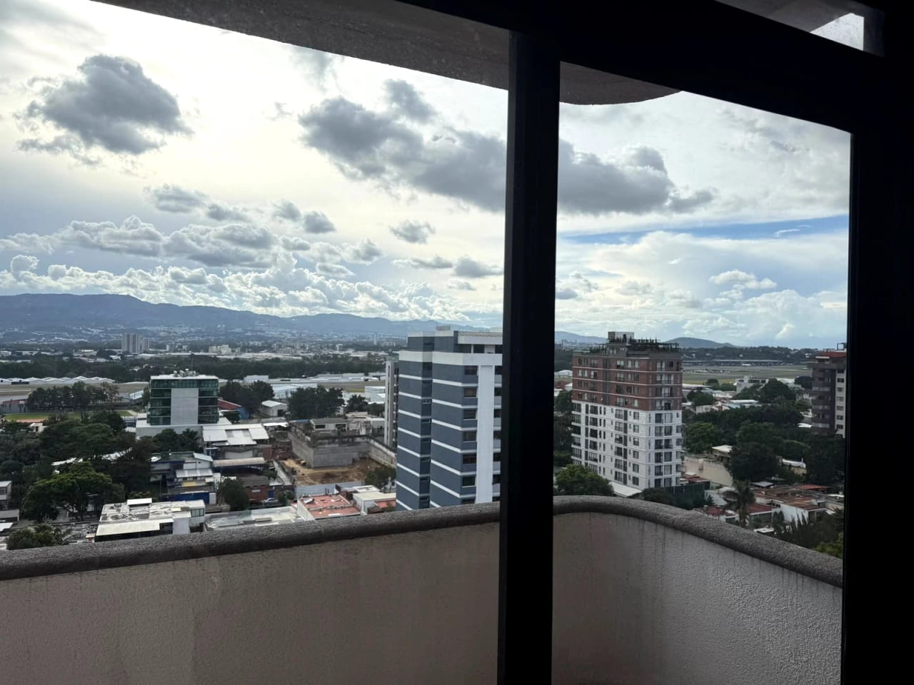 Apartamento en Venta | Edificio Bellini, Zona 14 — Apartamento en Venta en Bellini, Zona 14, Guatemala, Ciudad — foto 2 de 9