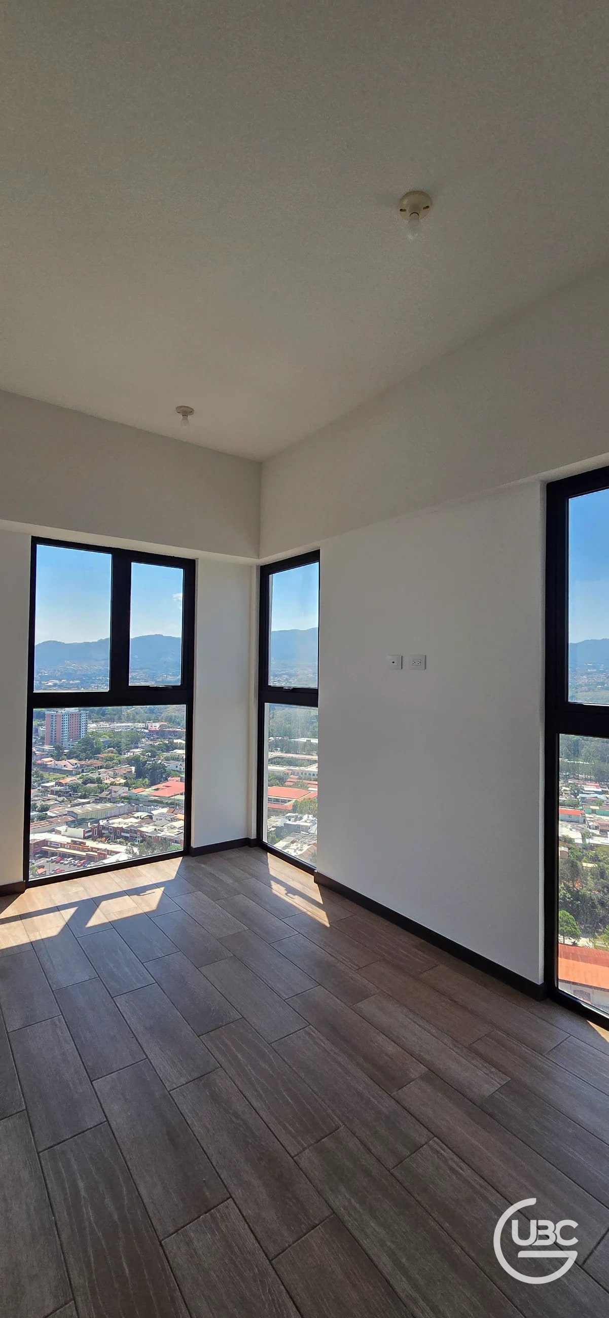 Apartamento en venta en Altaire Zona 11 - 9