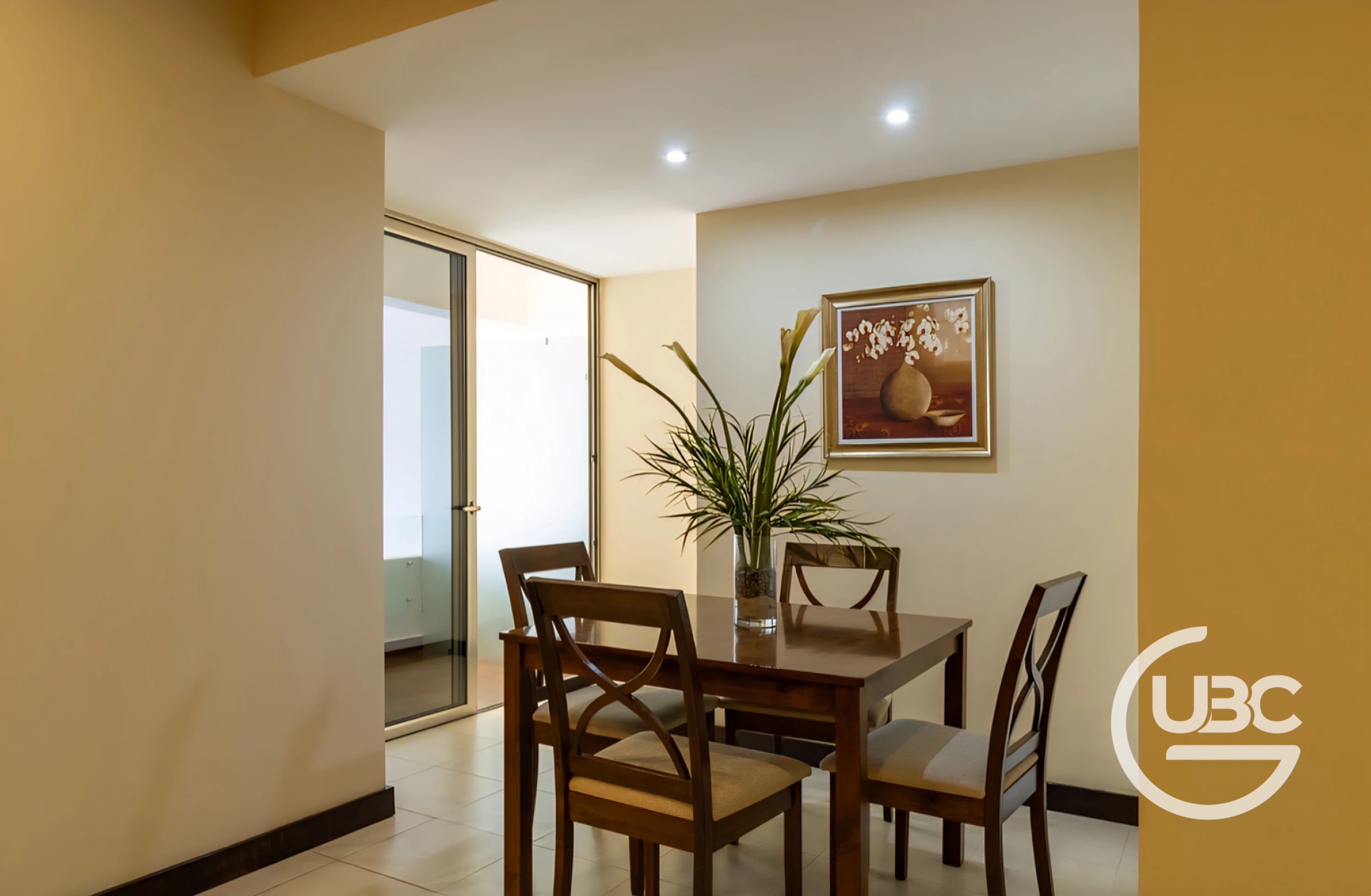Apartamento amueblado en Zona 14 sobre 5ta. Avenida — Apartamento en Alquiler en Cobella, Zona 14, Guatemala, Ciudad — foto 1 de 7