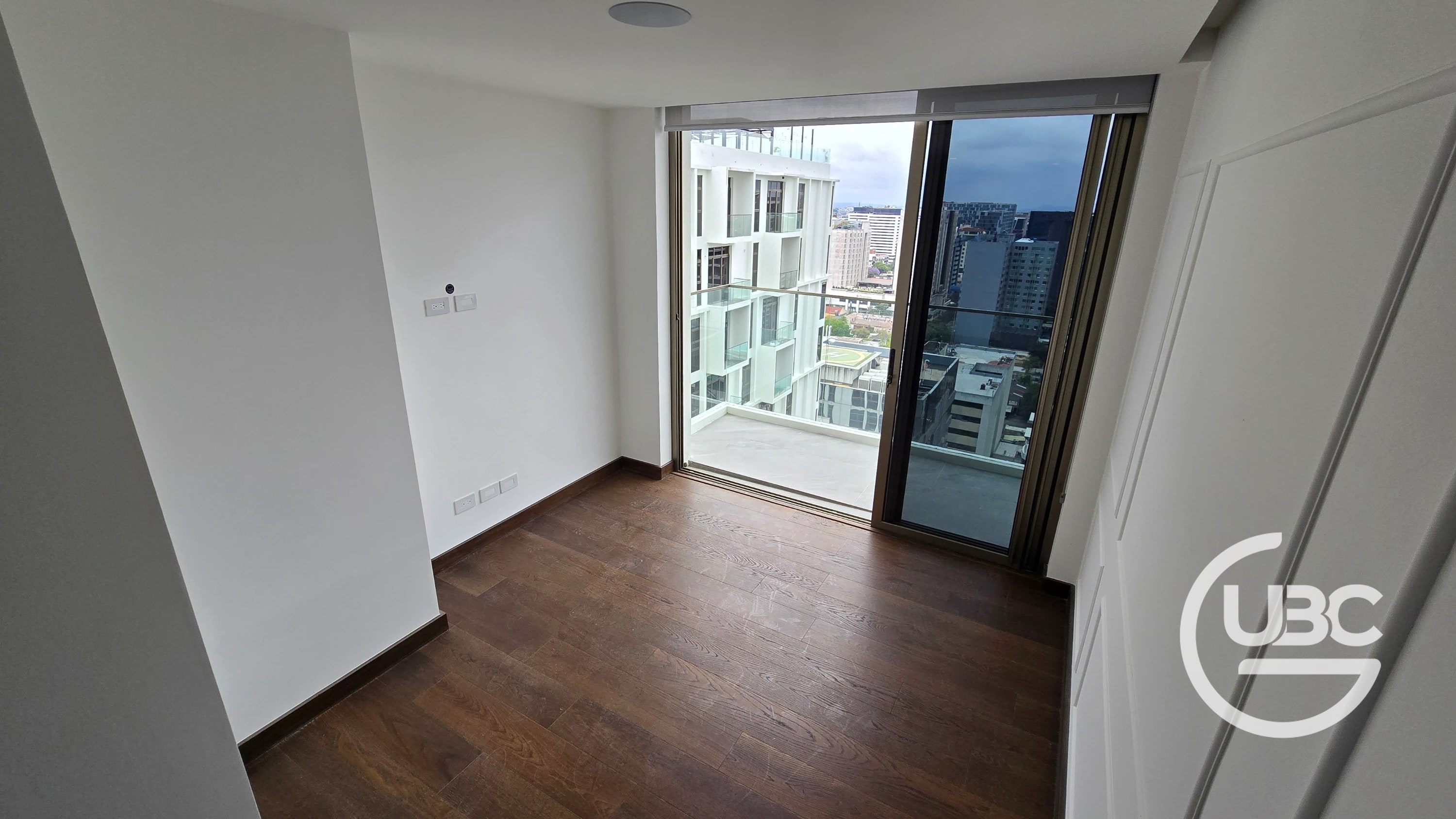 Apartamento para estrenar en Atarah Zona 10 — Apartamento en Alquiler en Atarah, Zona 10, Guatemala, Ciudad — foto 2 de 15