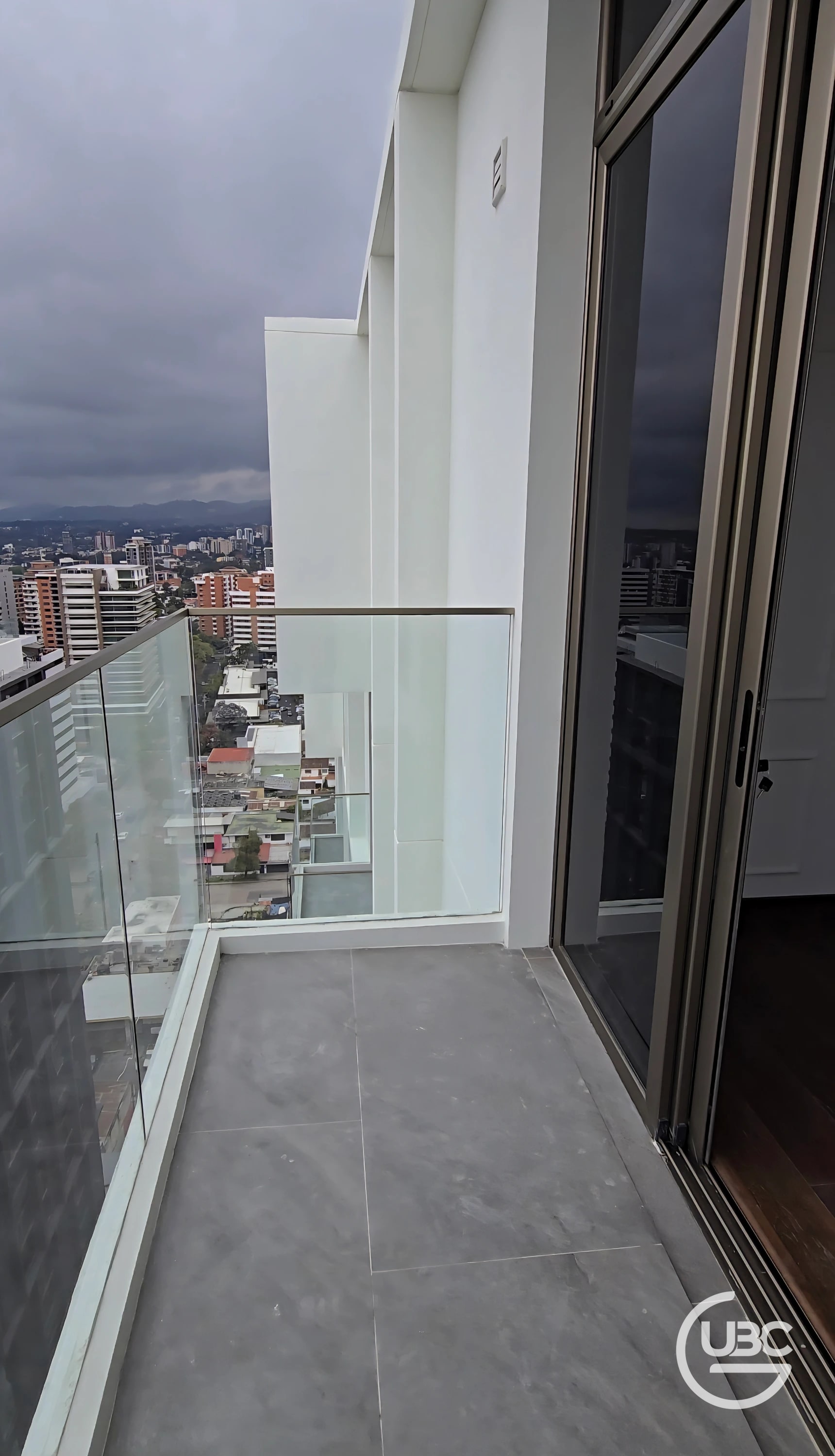 Apartamento para estrenar en Atarah Zona 10 — Apartamento en Alquiler en Atarah, Zona 10, Guatemala, Ciudad — foto 3 de 15