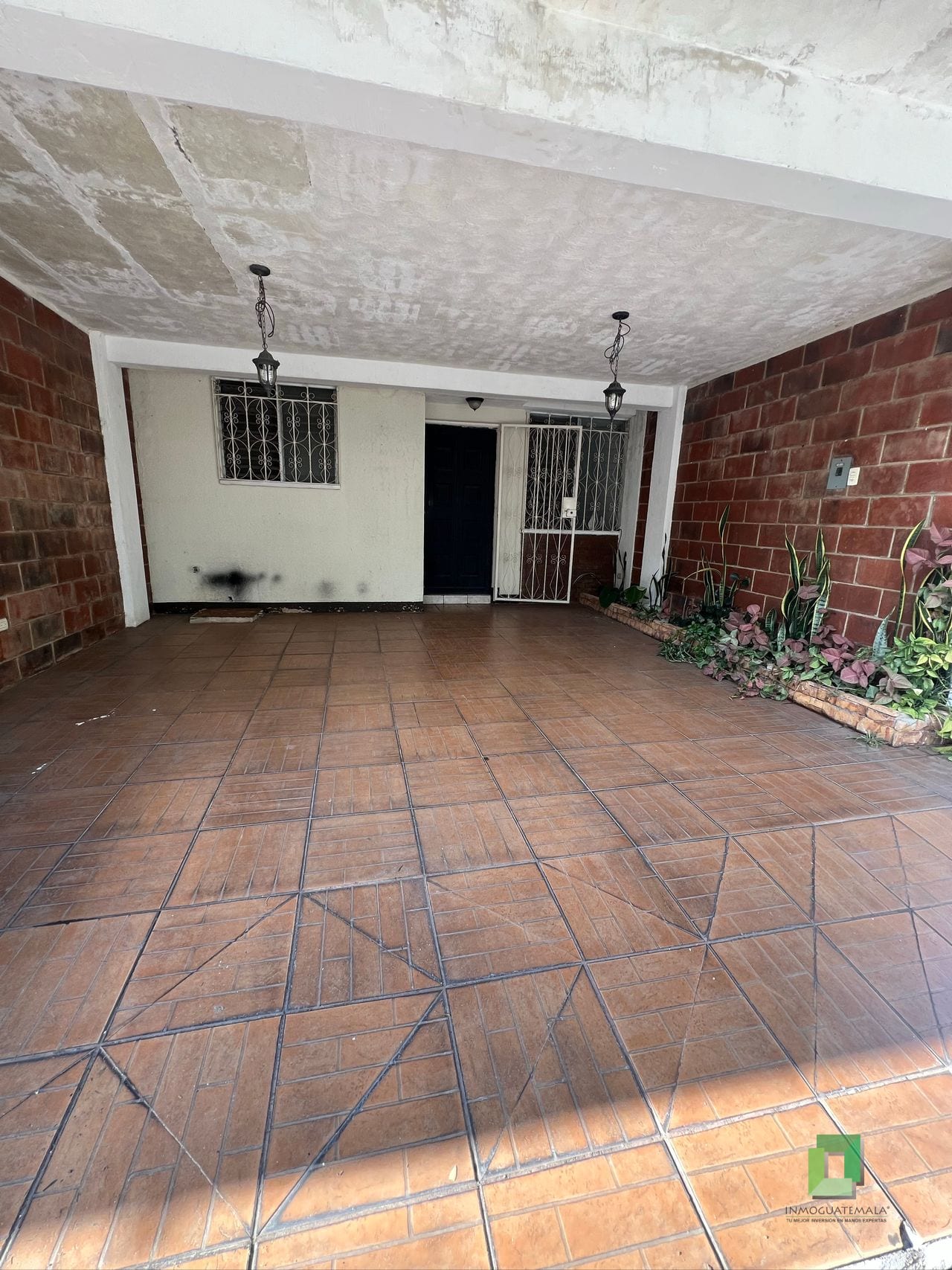 Casa renta San Cristobal Santa Barbara — Casa en Alquiler en Zona 8 Mixco, Guatemala, Ciudad — foto 1 de 11
