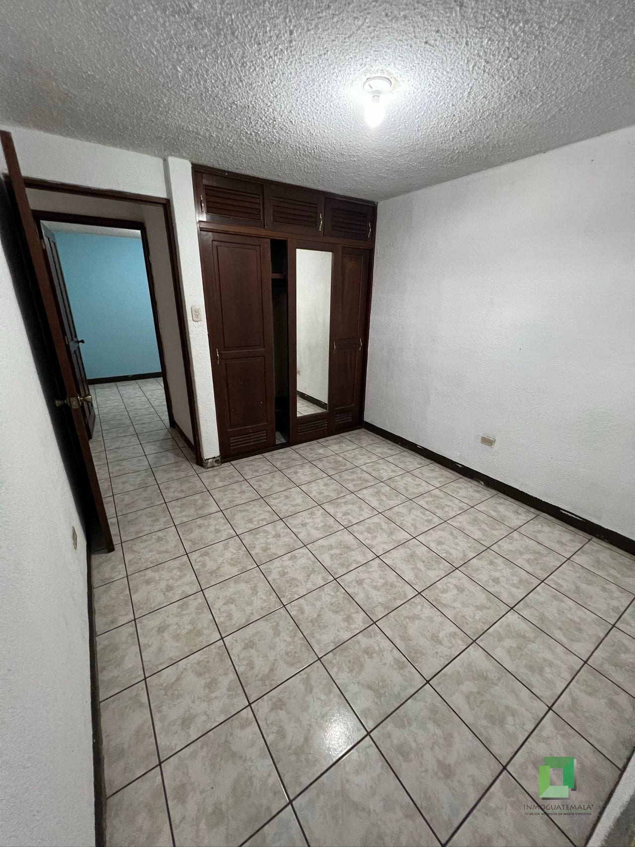 Casa renta San Cristobal Santa Barbara — Casa en Alquiler en Zona 8 Mixco, Guatemala, Ciudad — foto 8 de 11