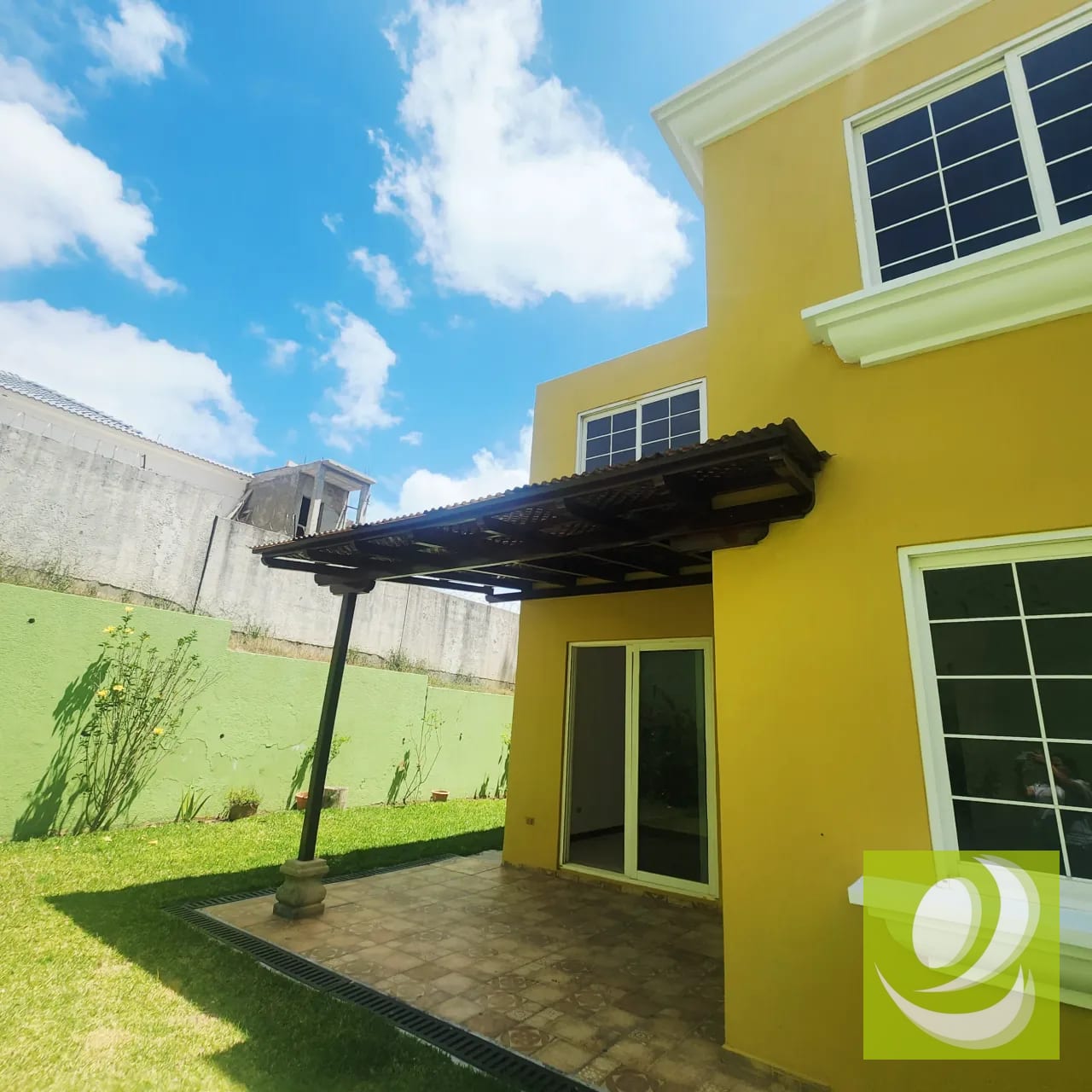 Vendo Casa en CAES ENTRE VERDES — Casa en Venta en Entreverdes, Carretera a El Salvador, Guatemala, Ciudad — foto 6 de 9