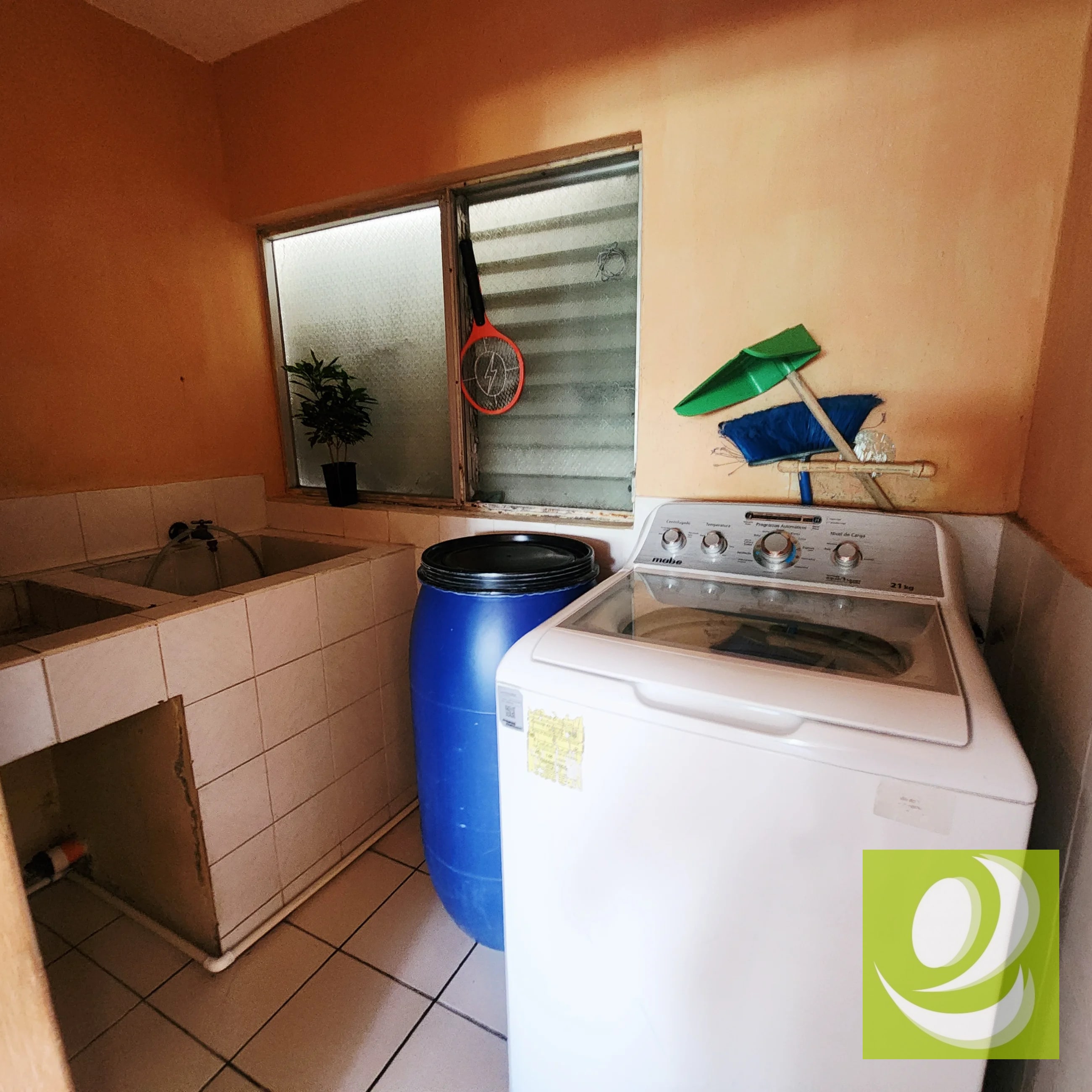 En Venta Casa en la Atlantida zona 18 - 7