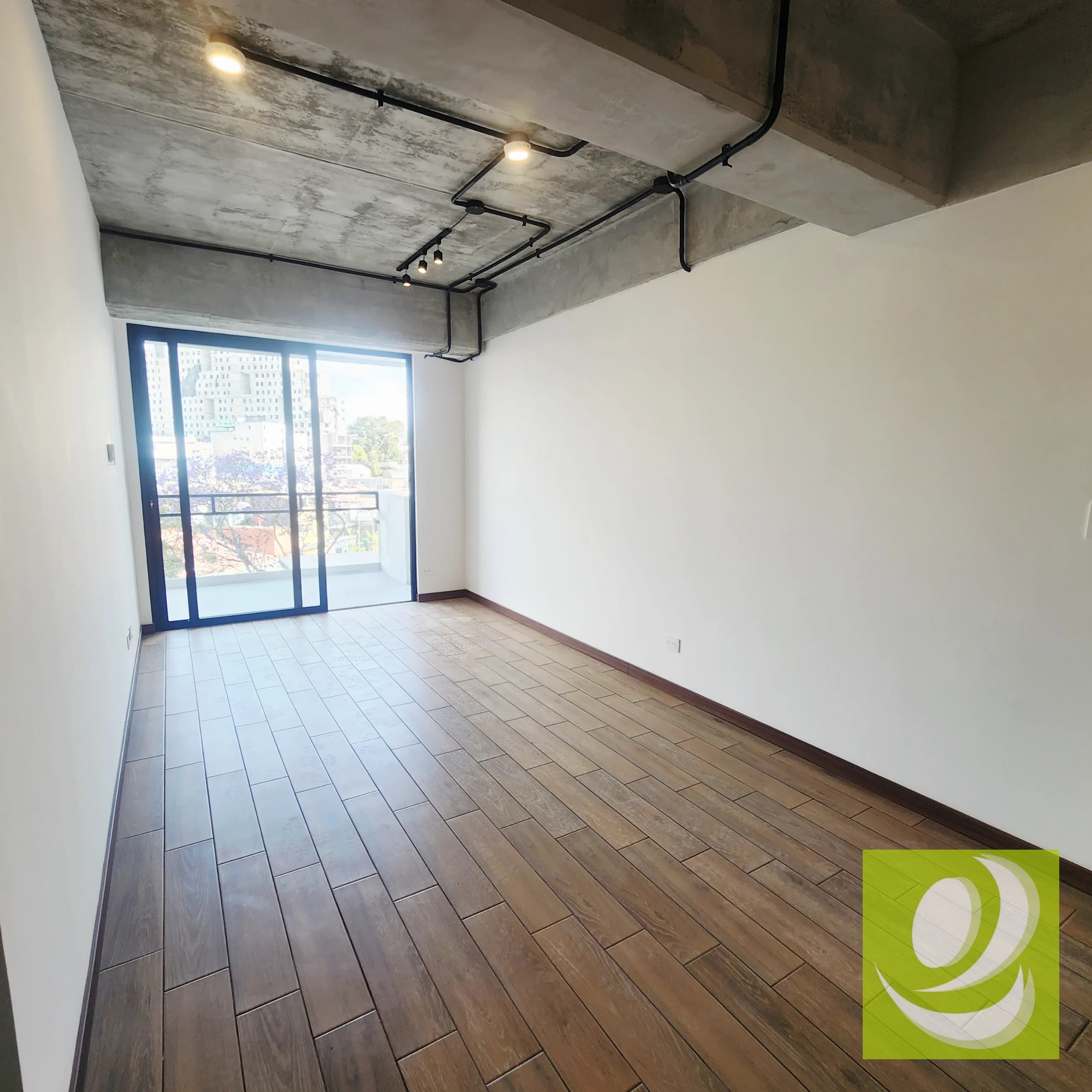 APARTAMENTO MODERNO EN VENTA O RENTA ZONA 4 - 3
