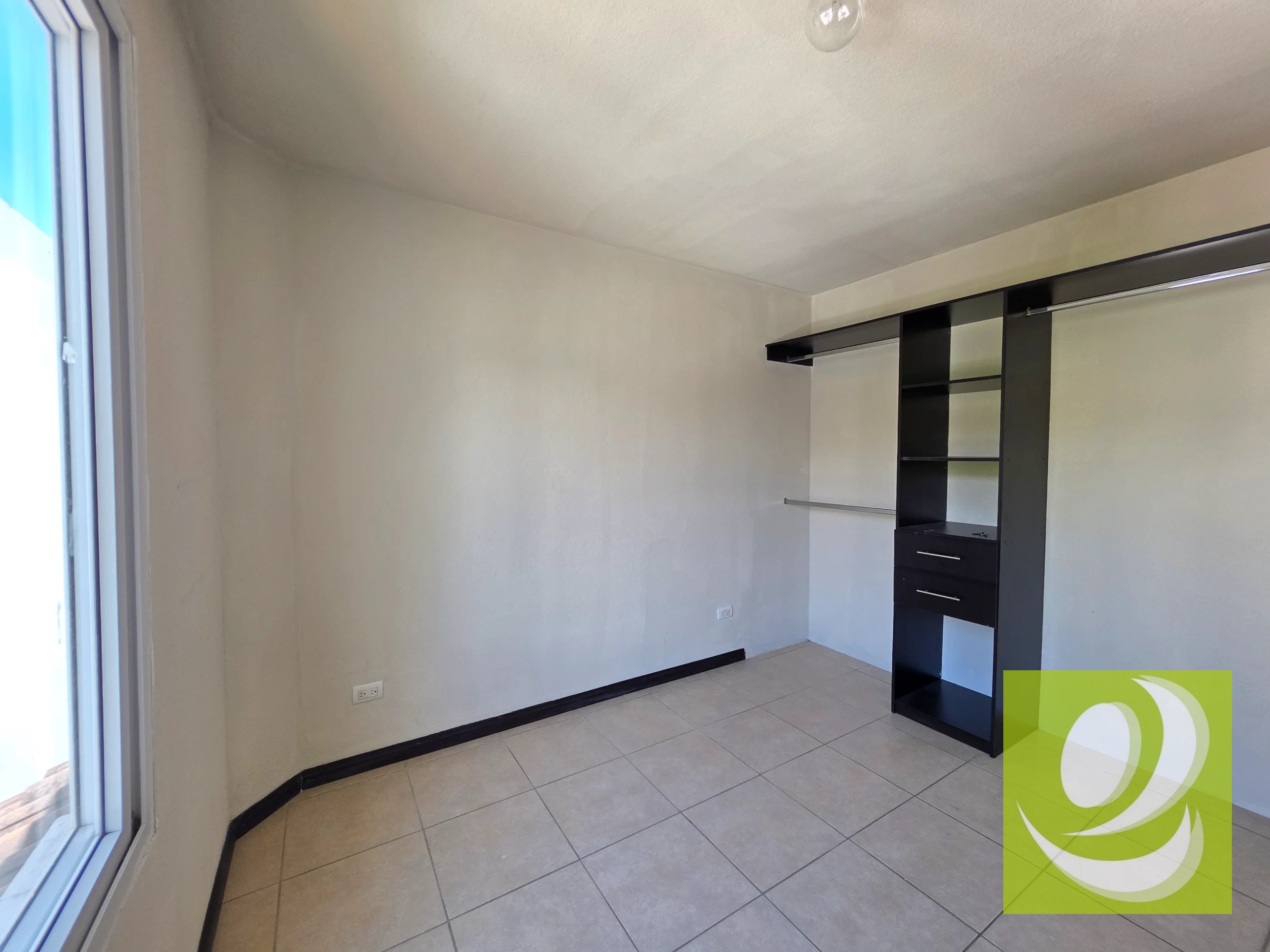 VENDO CASA CON DOBLE TERRENO EN HACIENDA DE LAS FLORES VILLA NUEVA - 8