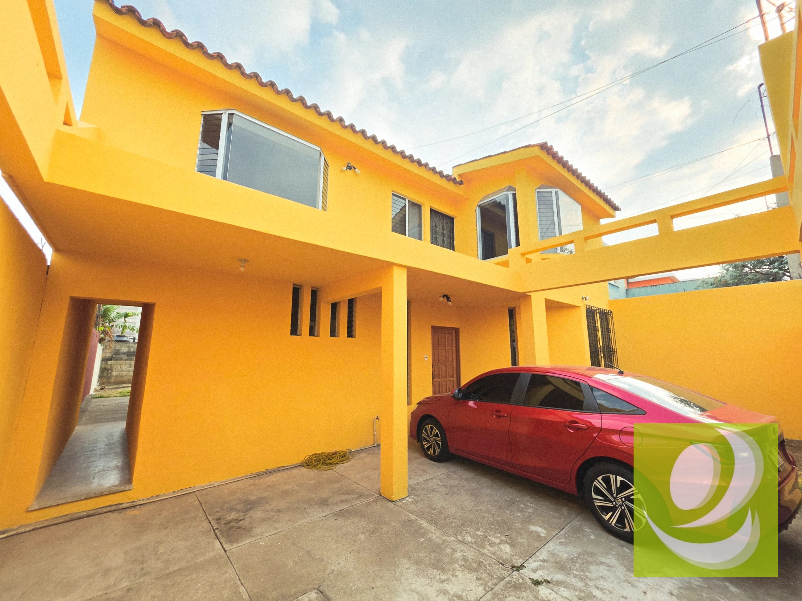 CASA EN VENTA EN PINARES DE SAN CRISTOBAL MIXCO - 1