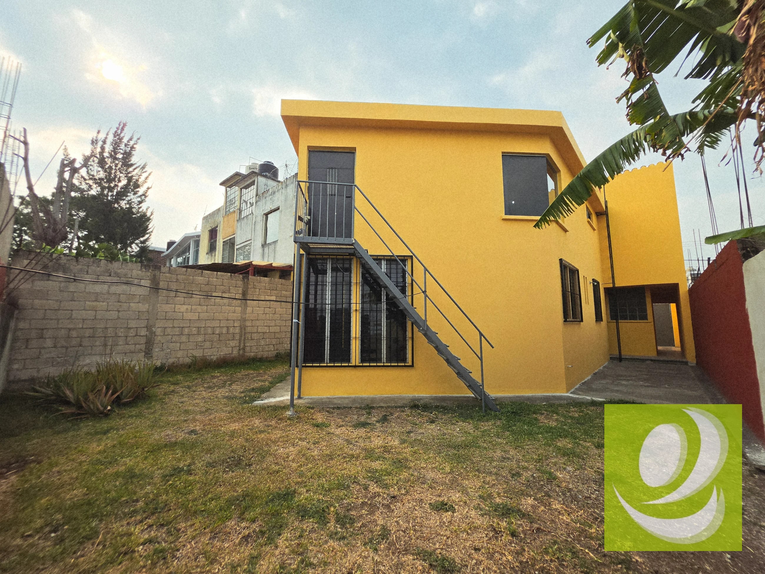 CASA EN VENTA EN PINARES DE SAN CRISTOBAL MIXCO - 2