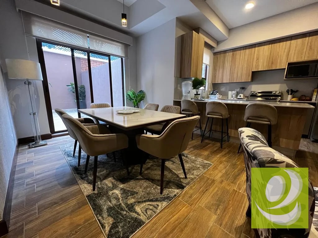 EN VENTA APARTAMENTO EN PRIMER NIVEL, ZONA 10 — Apartamento en Venta en Zona 10, Guatemala, Ciudad — foto 3 de 4