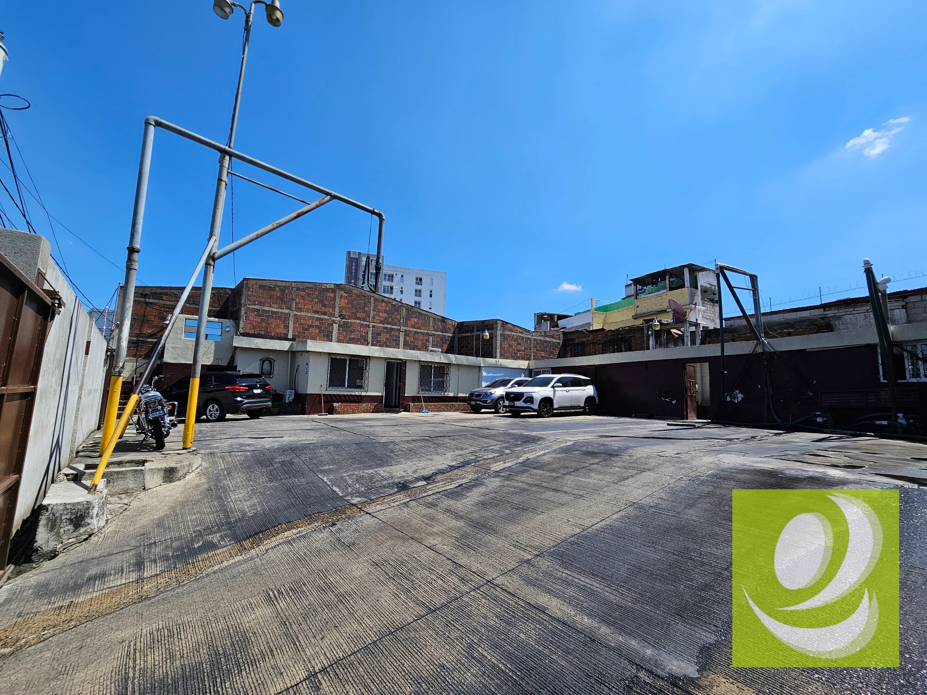 📍 Terreno Comercial con Oficina y bodega pequeña en Renta – Zona 5, Ciudad de Guatemala Precio de renta: USD 5,600 mensuales Código: PAT-006-05-23 — Terreno en Alquiler en Zona 5, Guatemala, Ciudad — foto 3 de 12