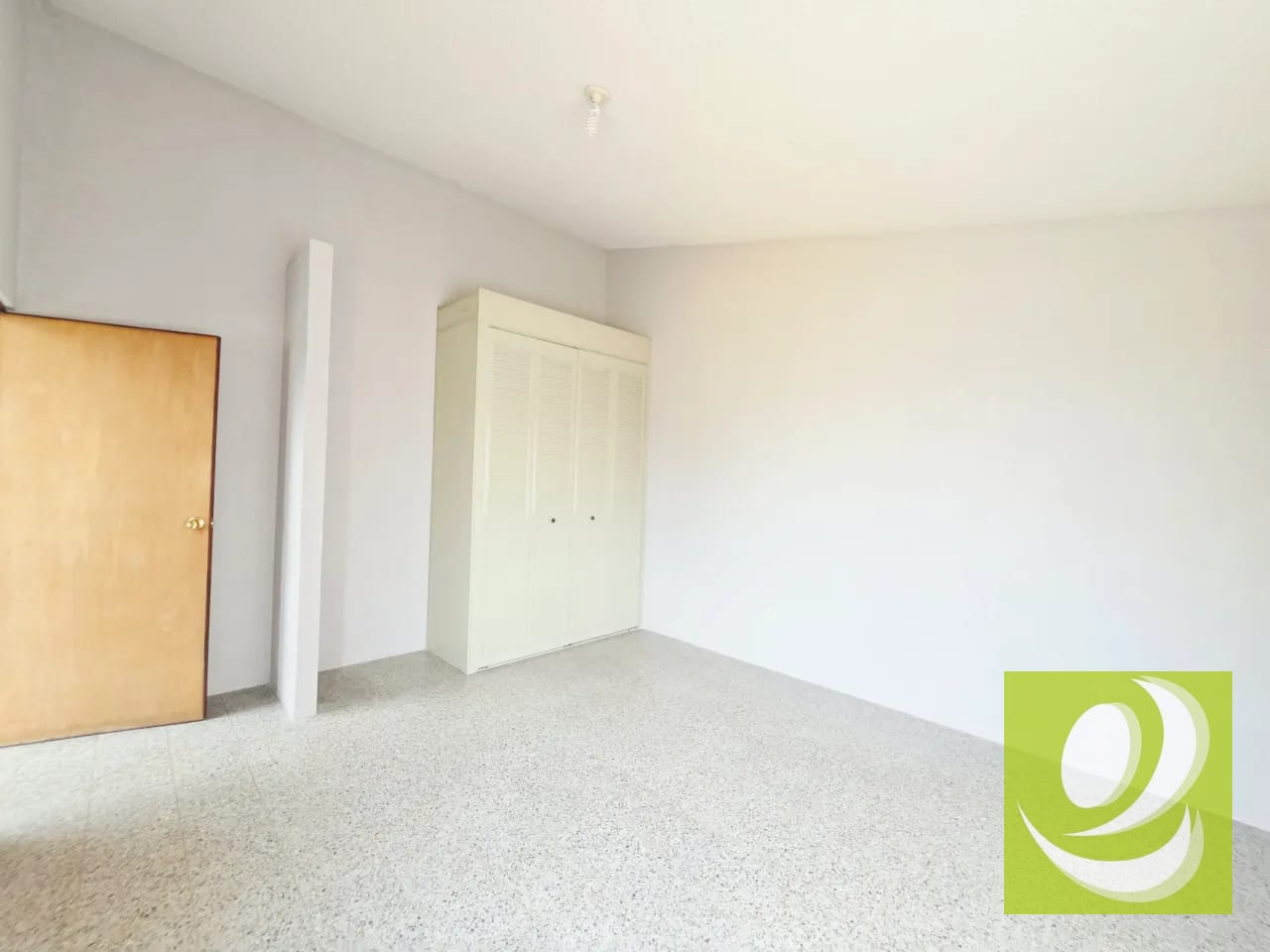 CASA GRANDE EN VENTA EN PINARES DE SAN CRISTOBAL — Casa en Venta en Pinares de San Cristobal, Zona 8 Mixco, Guatemala, Ciudad — foto 12 de 14