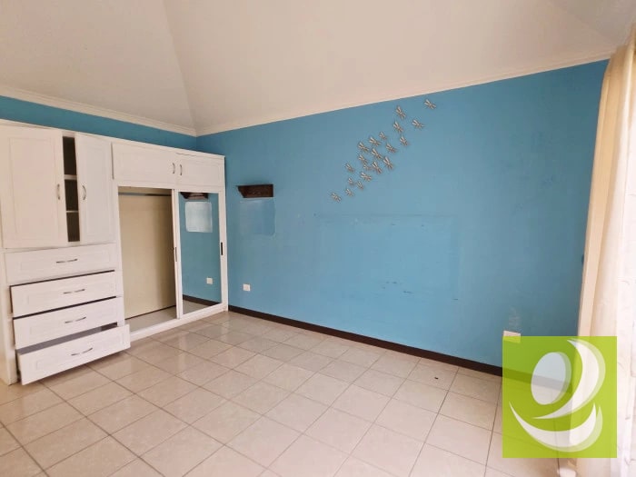 VENDO o RENTO CASA EN CAES EN SAN MARTIN DE ALLENDE — Casa en Venta en Centro Comercial Pradera, Santa Catarina Pinula, Guatemala, Ciudad — foto 5 de 12