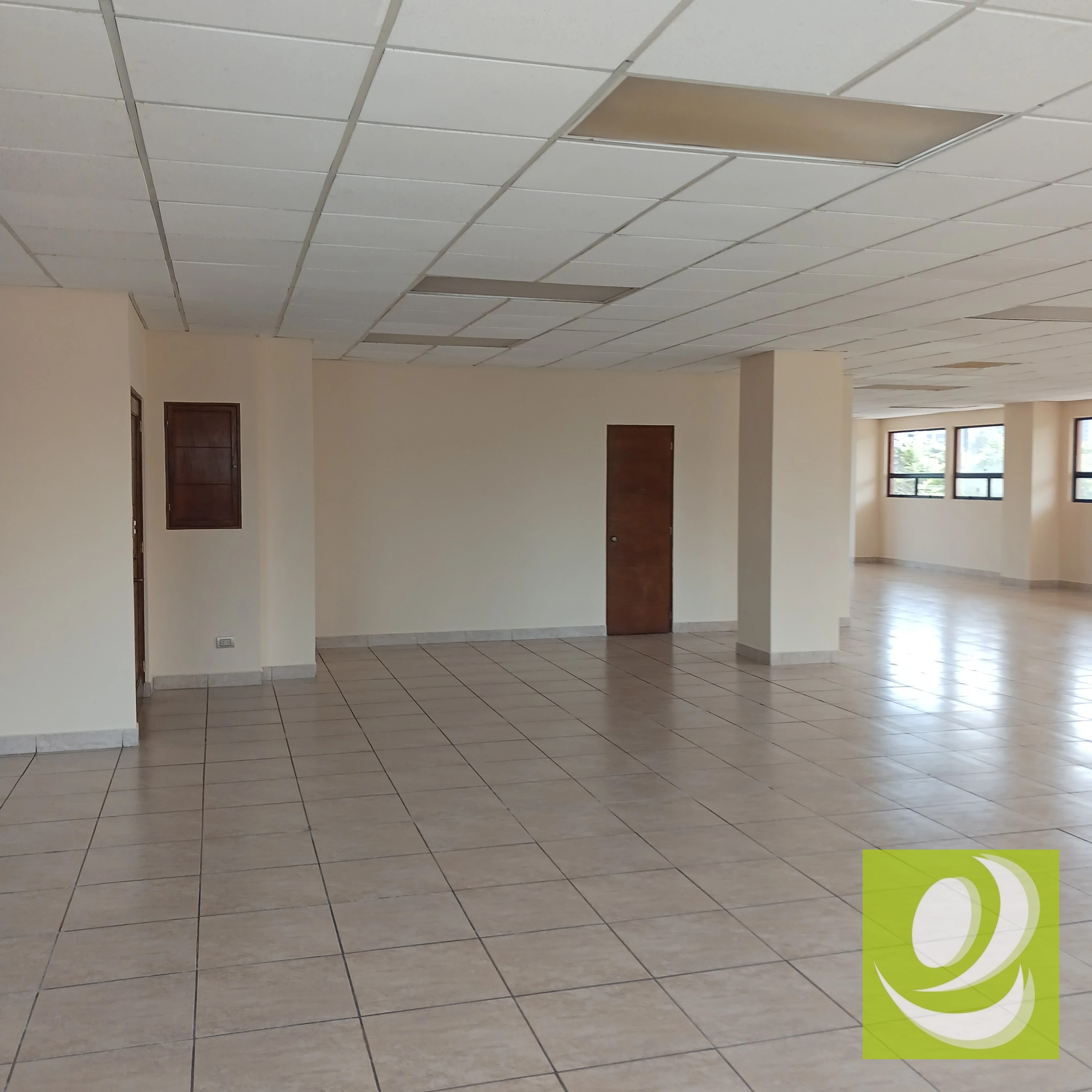 🏢✨ LLEVA TU EMPRESA AL SIGUIENTE NIVEL EN ZONA 13 ✨🏢 — Oficina en Alquiler en Zona 13, Guatemala, Ciudad — foto 2 de 3