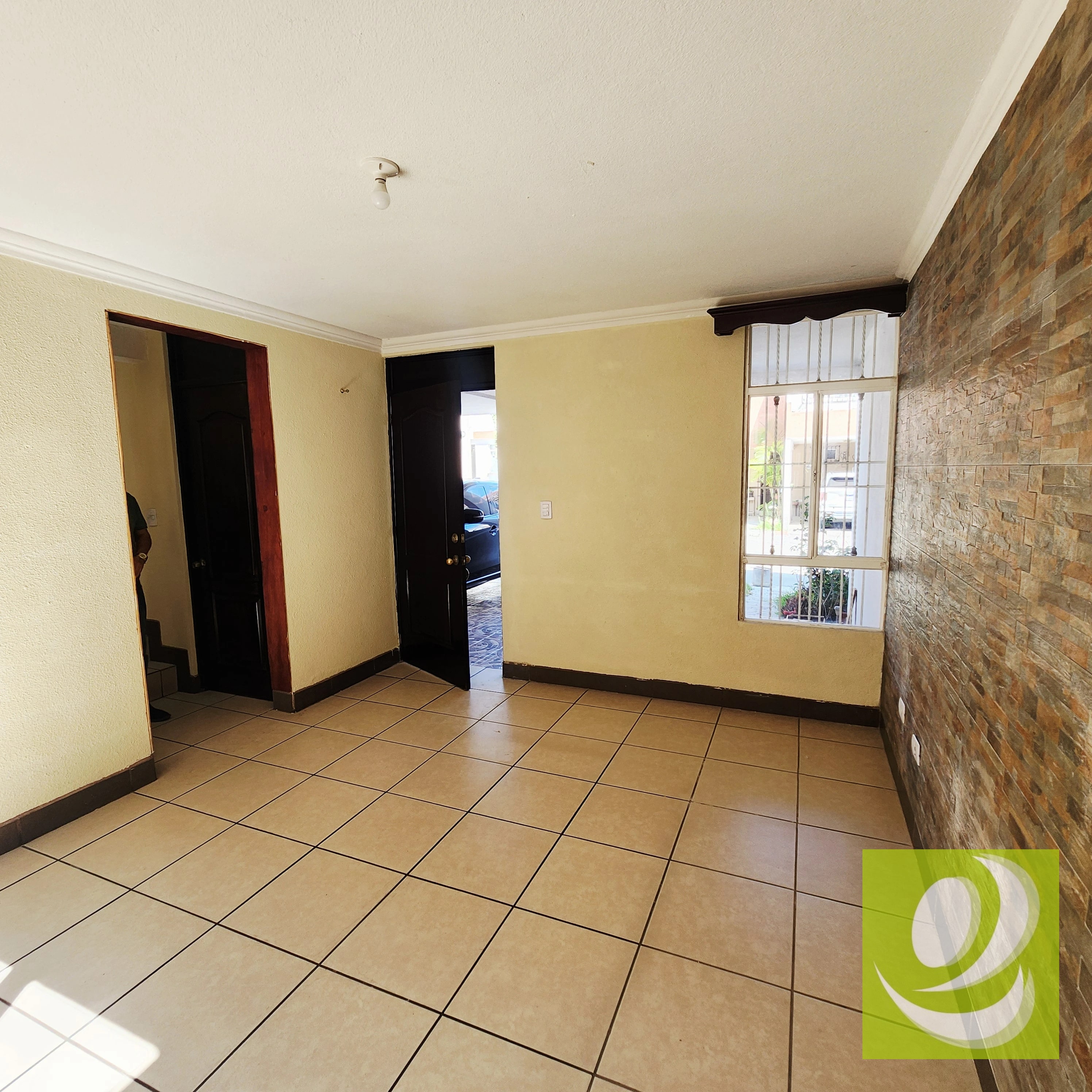 Vendo casa en Res. Los Olivos z. 18 — Casa en Venta en los olivos, Zona 18, Guatemala, Ciudad — foto 4 de 9