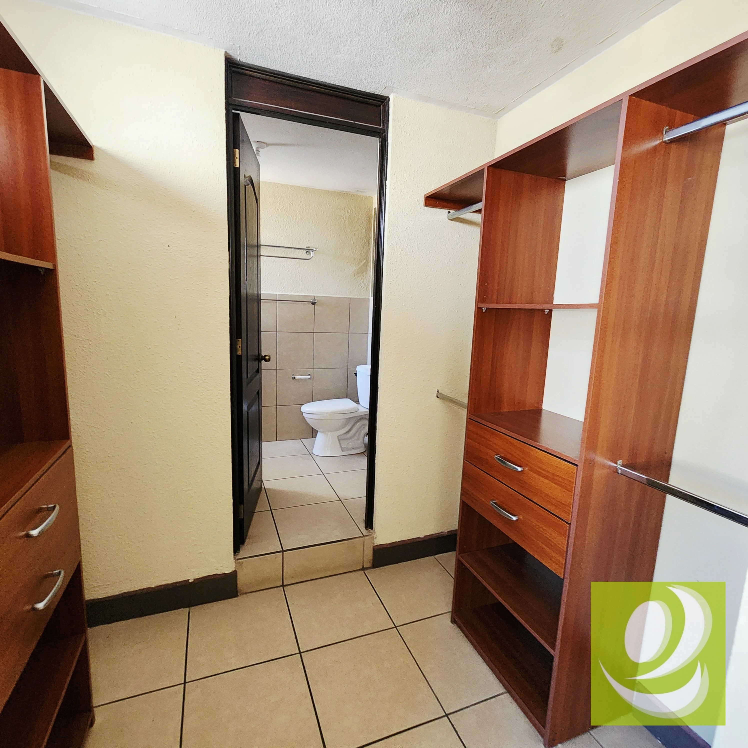 Vendo casa en Res. Los Olivos z. 18 — Casa en Venta en los olivos, Zona 18, Guatemala, Ciudad — foto 6 de 9