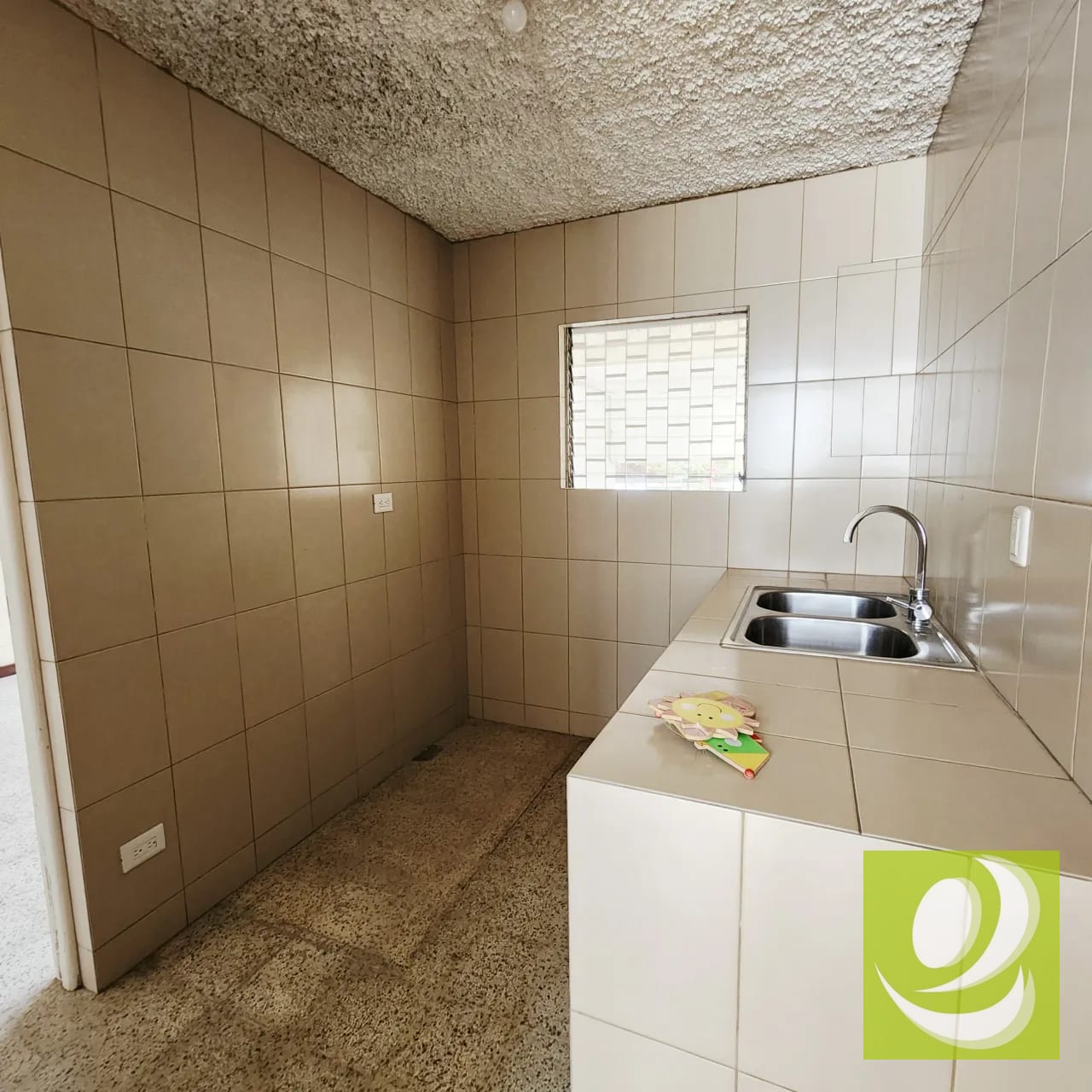 Se vende casa de 1 nivel Santa Rita II — Casa en Venta en Zona 2 Mixco, Guatemala, Ciudad — foto 9 de 16