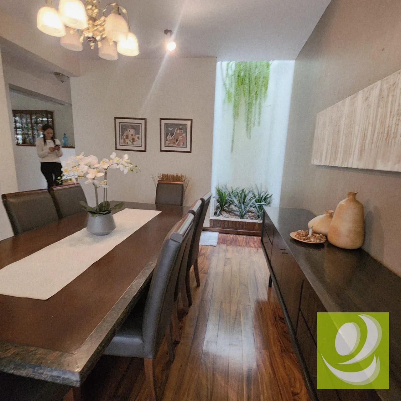 Espectacular casa en venta en Santa Rita II, z. 2 de Mixco — Casa en Venta en Zona 2 Mixco, Guatemala, Ciudad — foto 4 de 13