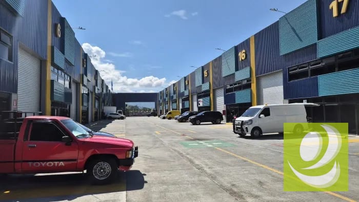En Venta Bodega Rentada en Villa Canales en Parque Industrial — Bodega / Ofibodega en Venta en Villa Canales, Guatemala, Ciudad — foto 1 de 6