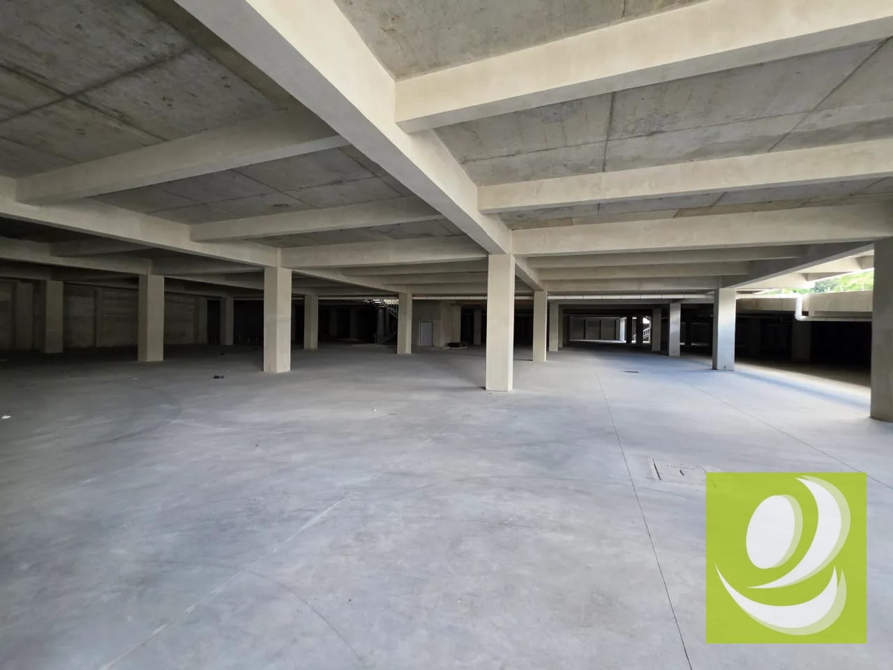 Se Renta Mega Nave Industrial y Comercial en Calzada Roosevelt Zona 11 — Bodega / Ofibodega en Alquiler en Zona 11, Guatemala, Ciudad — foto 7 de 10