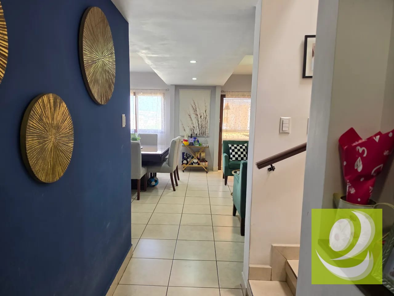 En Venta Casa de 3 Niveles en Vistas del Naranjo, Mixco — Casa en Venta en Vistas del Naranjo, Zona 4 Mixco, Guatemala, Ciudad — foto 2 de 9