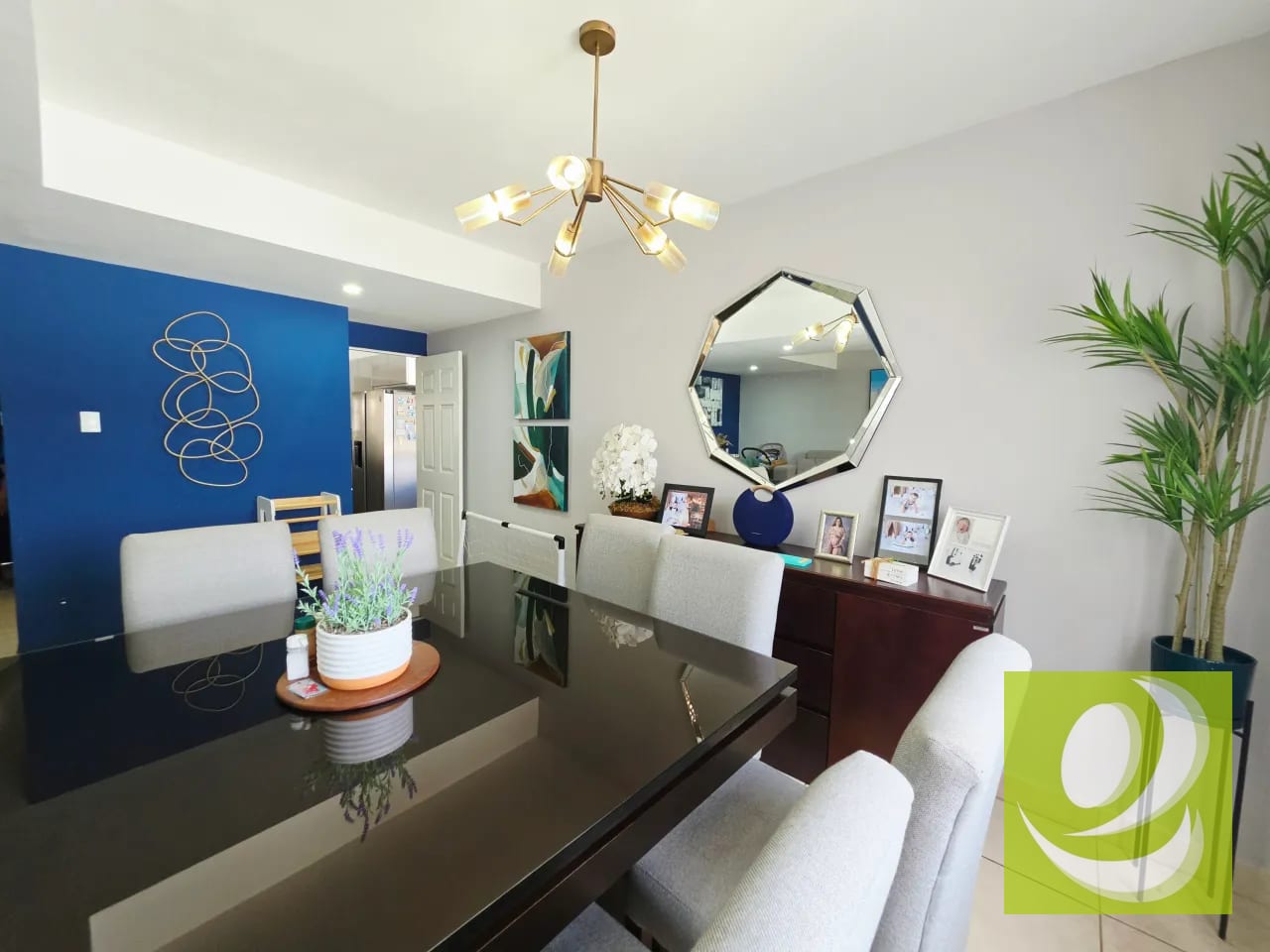 Vendo Casa en Vistas del Naranjo Zona 4 Mixco — Casa en Venta en Vistas del Naranjo, Zona 4 Mixco, Guatemala, Ciudad — foto 2 de 8