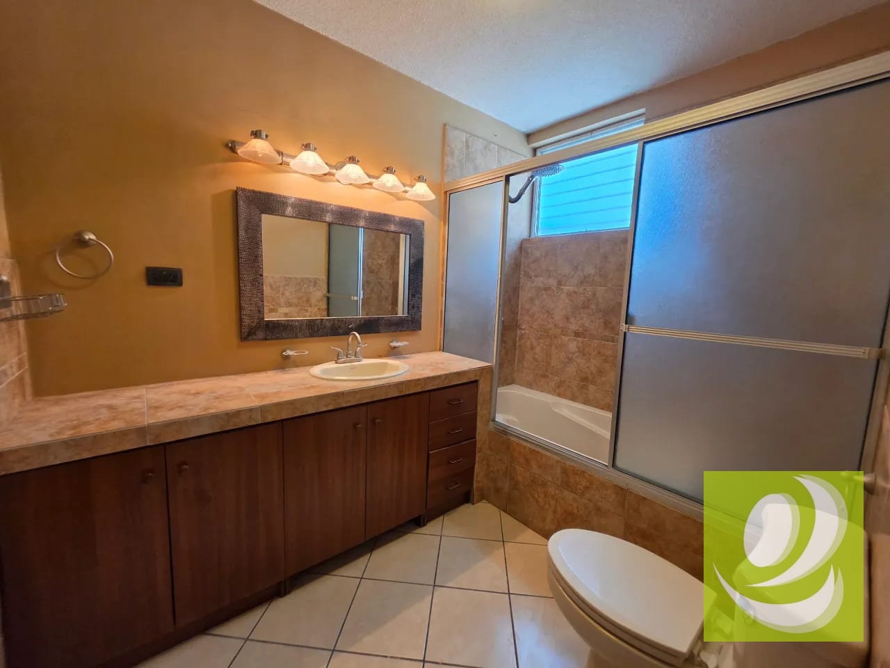 Casa en Venta en Colinas de Monte Maria Sur — Casa en Venta en Villa Nueva, Guatemala, Ciudad — foto 6 de 10