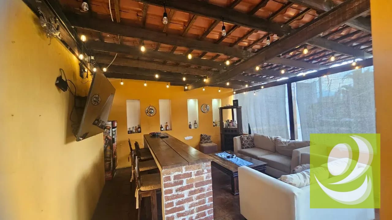 Casa en Venta – Residencial Lomas de Balcones, Zona 8 Mixco — Casa en Venta en Zona 8 Mixco, Guatemala, Ciudad — foto 2 de 15
