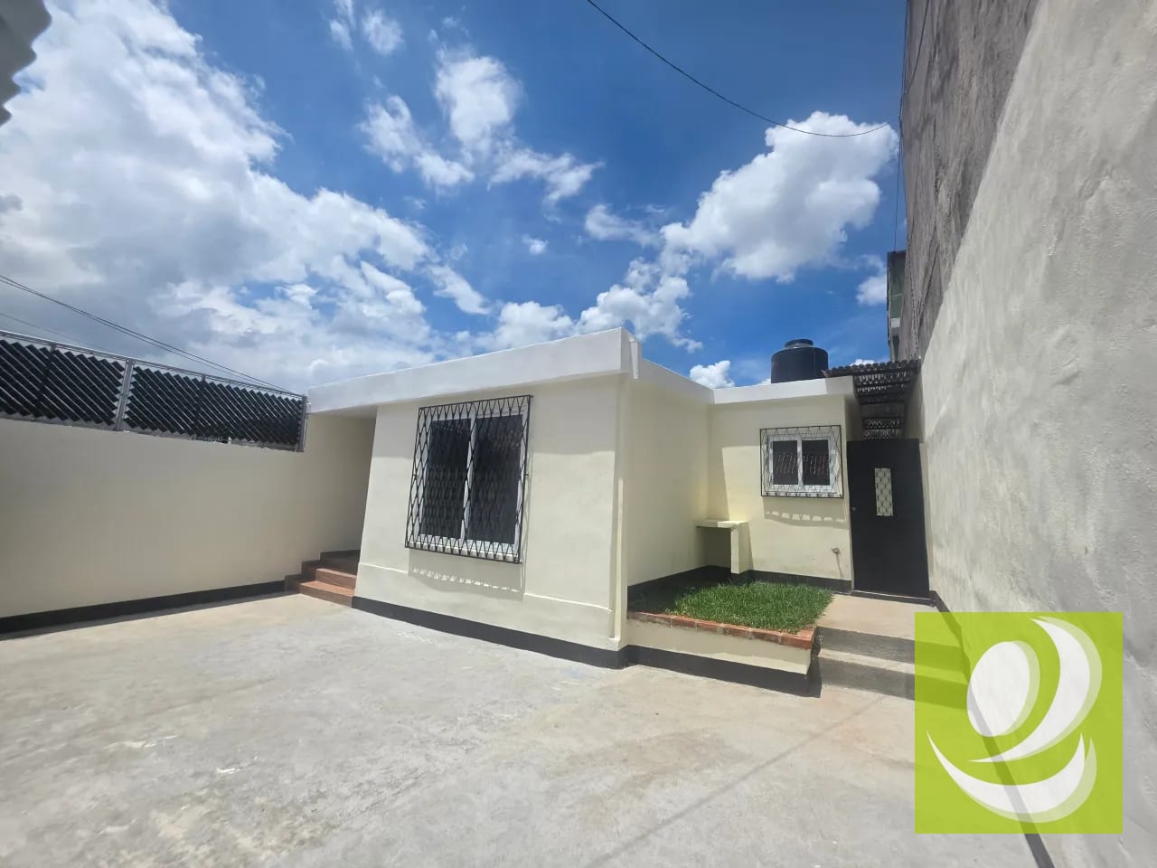 En Venta Casa en San Cristobal, de 1 Nivel en Mixco — Casa en Venta en Zona 8 Mixco, Guatemala, Ciudad — foto 1 de 7