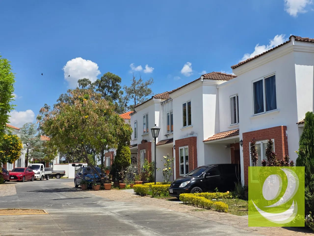 Casa en Venta en Hacienda de las Flores, Villa Nueva — Casa en Venta en Villa Nueva, Guatemala, Ciudad — foto 1 de 8