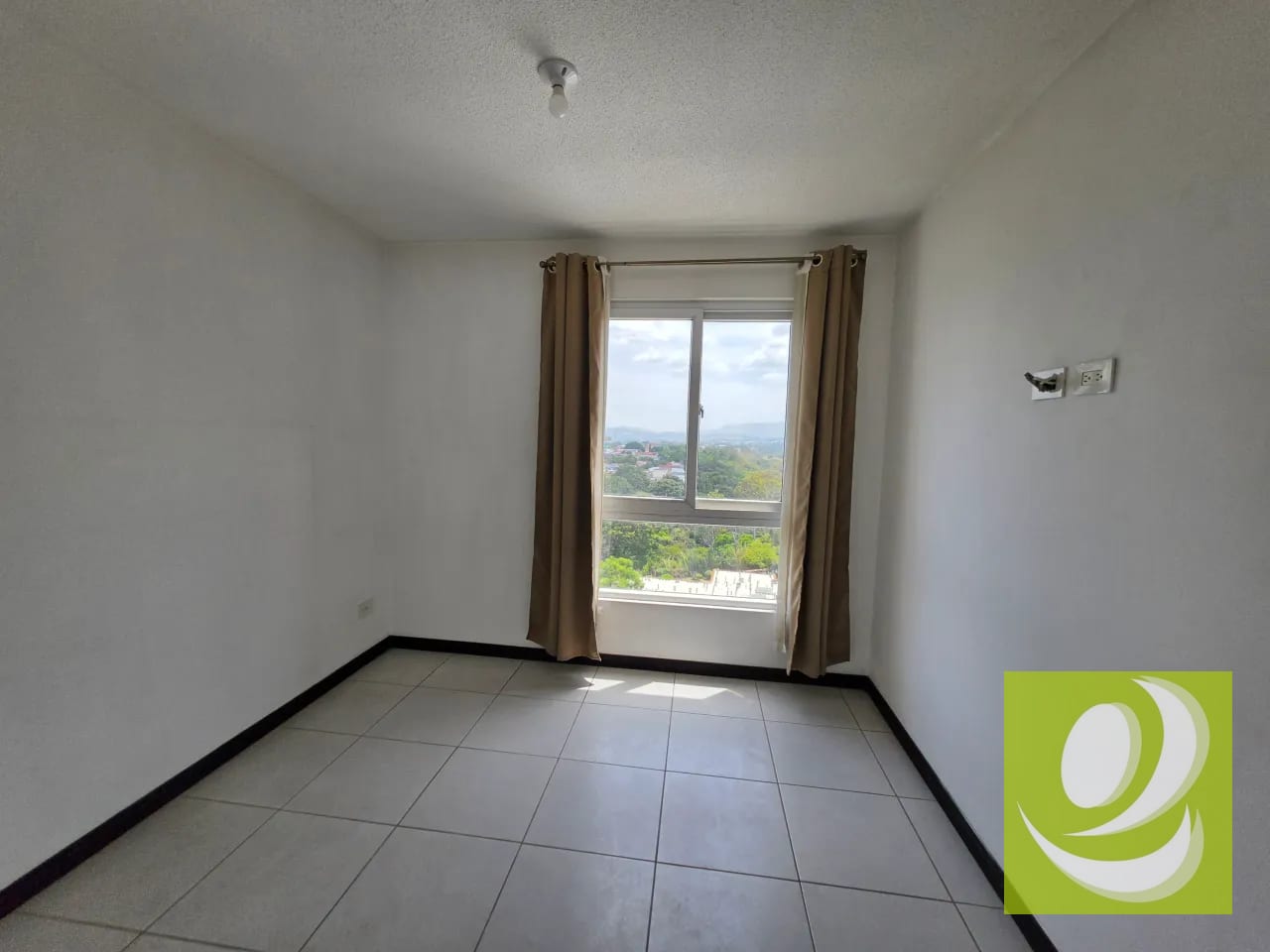 Apartamento en Renta de 2 Hab en Zona 11 Vistas de las Charcas — Apartamento en Alquiler en Vistas de Las Charcas, Zona 11, Guatemala, Ciudad — foto 8 de 12