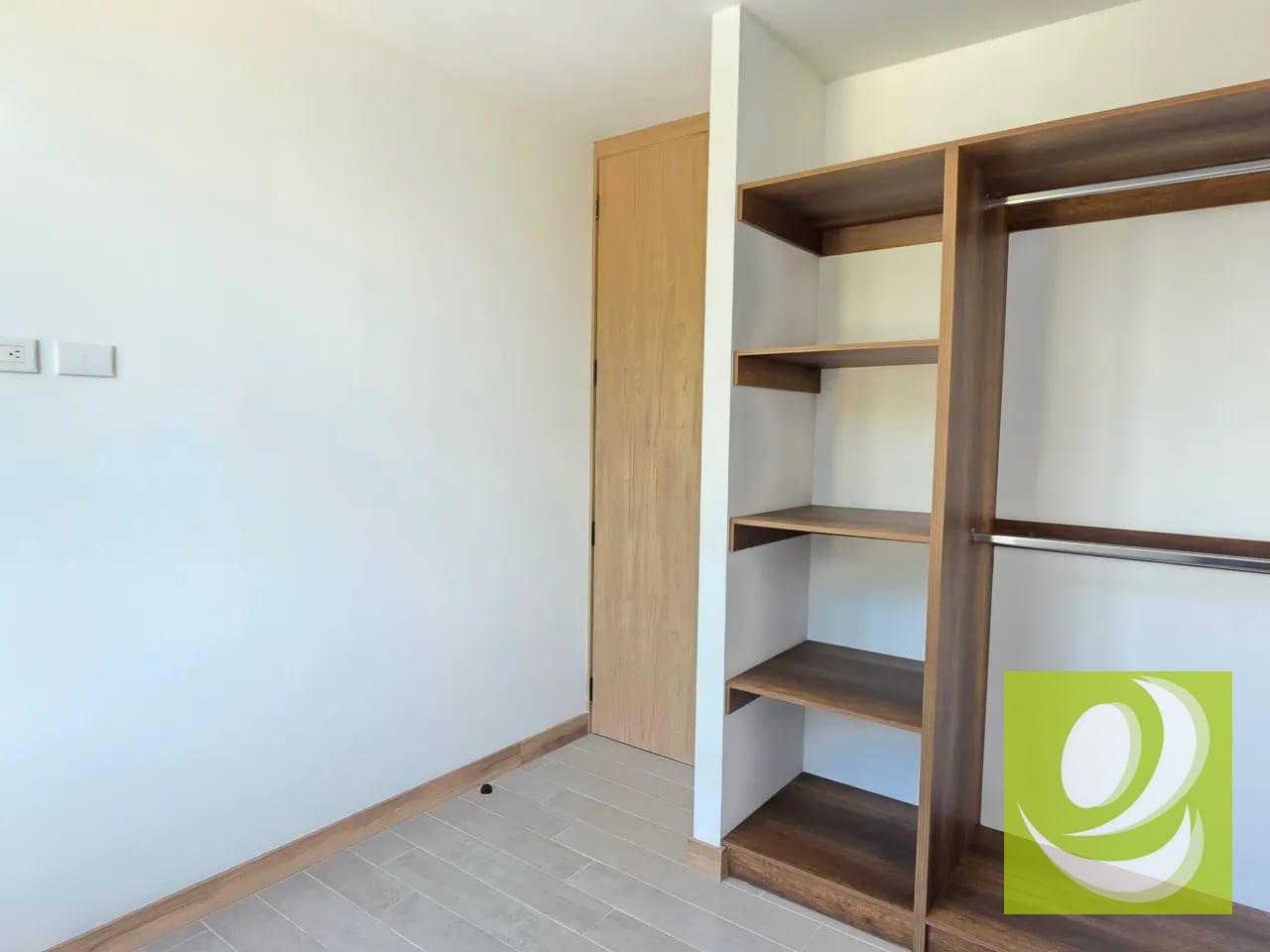 Alquilo Apartamento Semiamueblado en Providencia Zona 13 — Apartamento en Alquiler en Torre Santa Elisa, Zona 12, Guatemala, Ciudad — foto 6 de 13