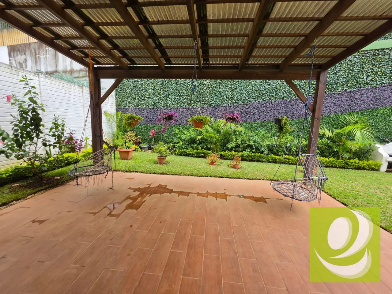 Casa Amueblada en Renta en Zona 4 Mixco — Casa en Alquiler en Vistas del Naranjo, Zona 4 Mixco, Guatemala, Ciudad — foto 2 de 11